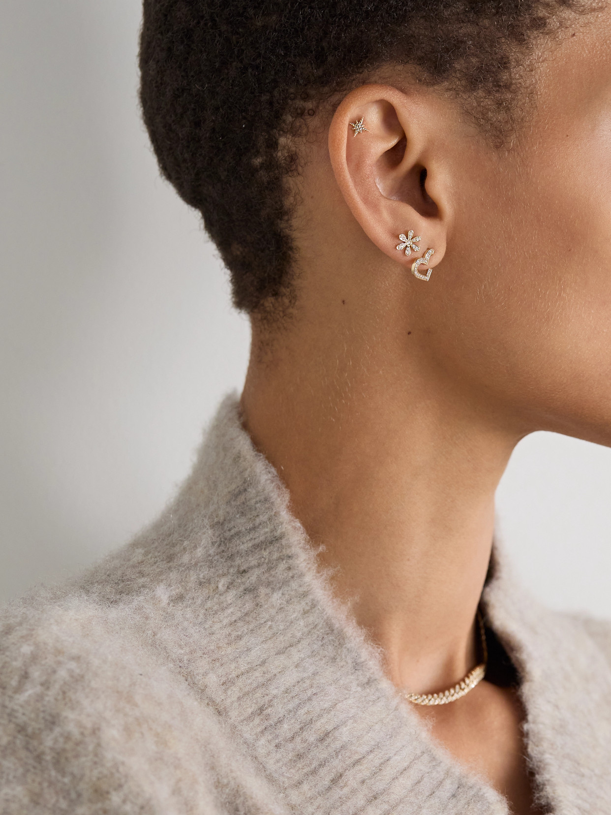 Sydney Evan Small Heart 14-karat Gold Diamond Earrings In Gold