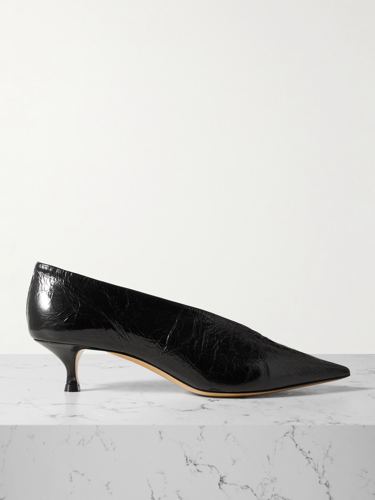 Le Monde Beryl Le Monde Béryl Pointed Toe Pumps With Crocodile Textured Finish In Black
