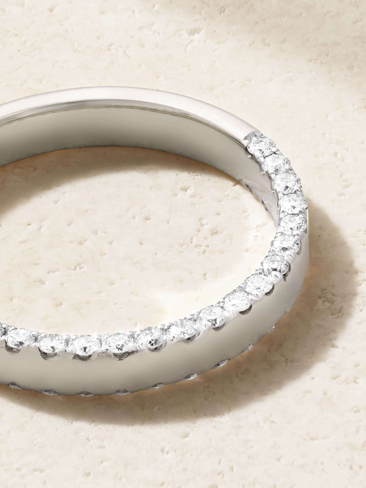 Yvonne Léon Grignotée 9-karat White Gold Diamond Ring In Gold