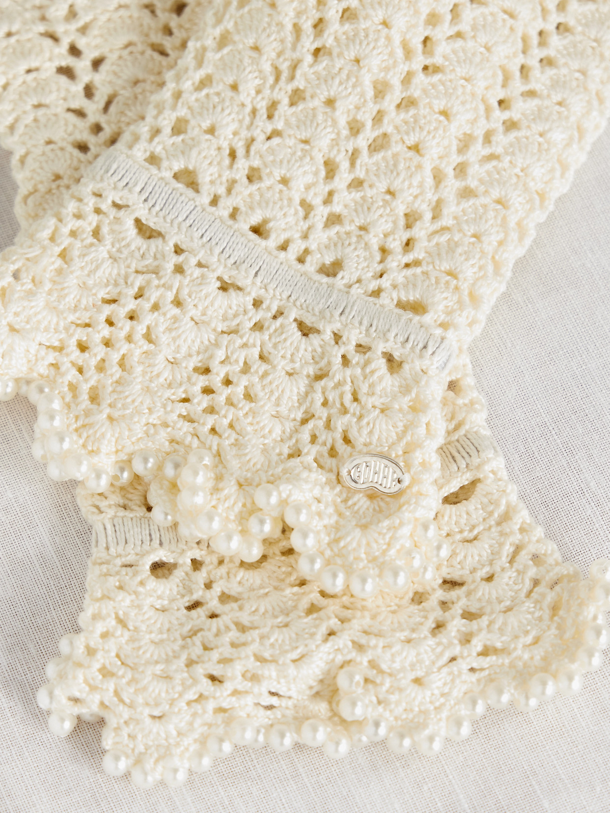 Gohar World Faux Pearl-trimmed Crocheted Cotton Gloves In White