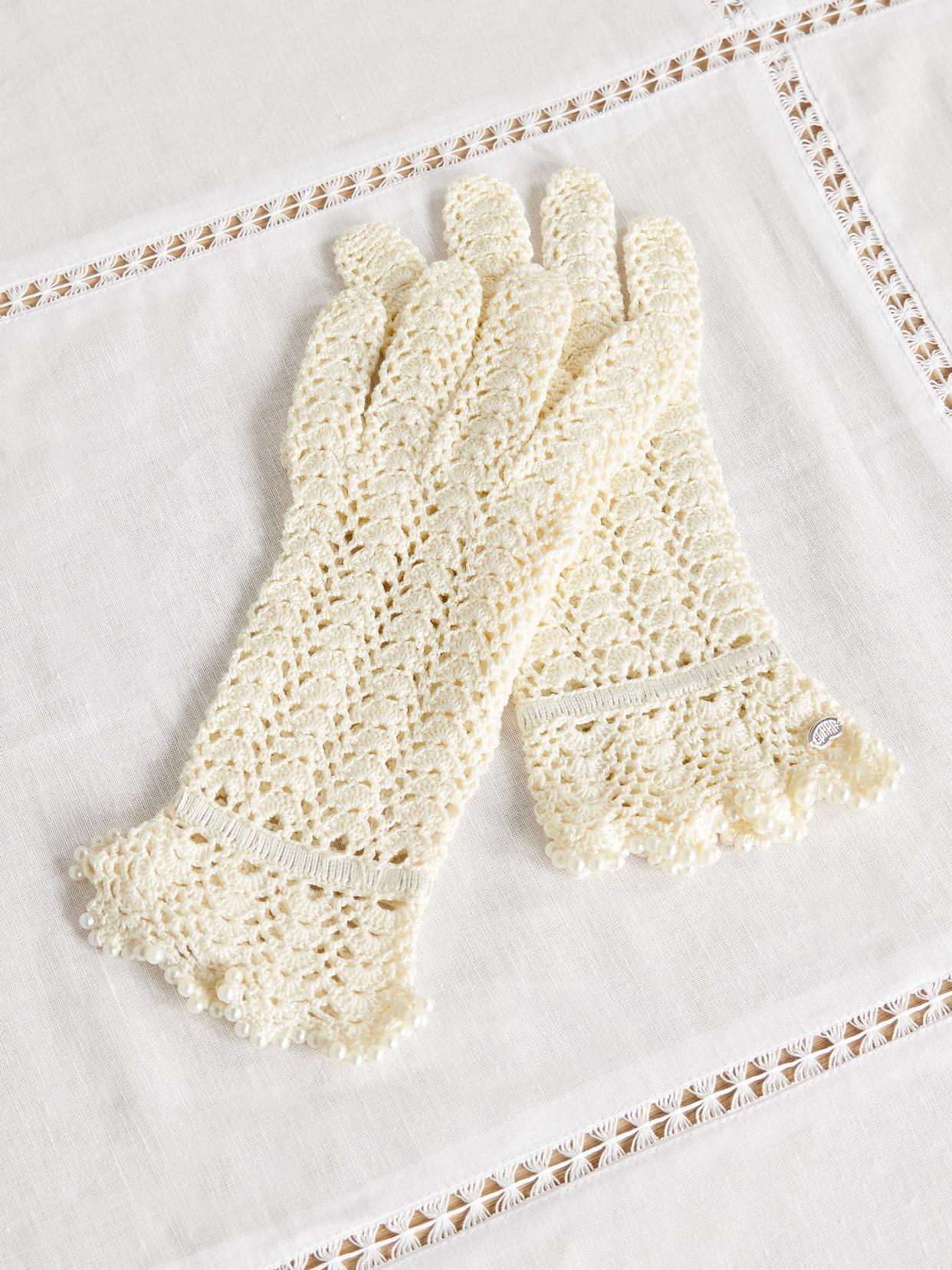 Gohar World - Faux Pearl-trimmed Crocheted Cotton Gloves - White