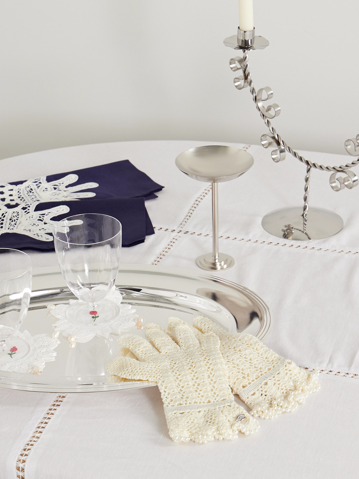 Gohar World Faux Pearl-trimmed Crocheted Cotton Gloves In White