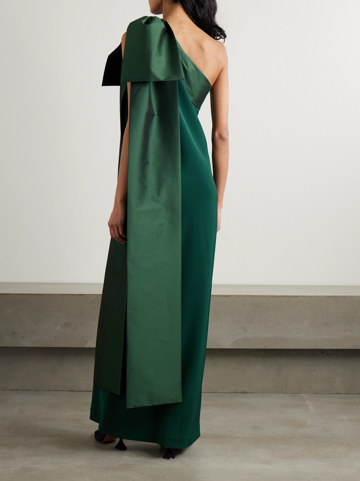 Bernadette Adrian One-shoulder Bow-detailed Crepe And Taffeta Gown In Green