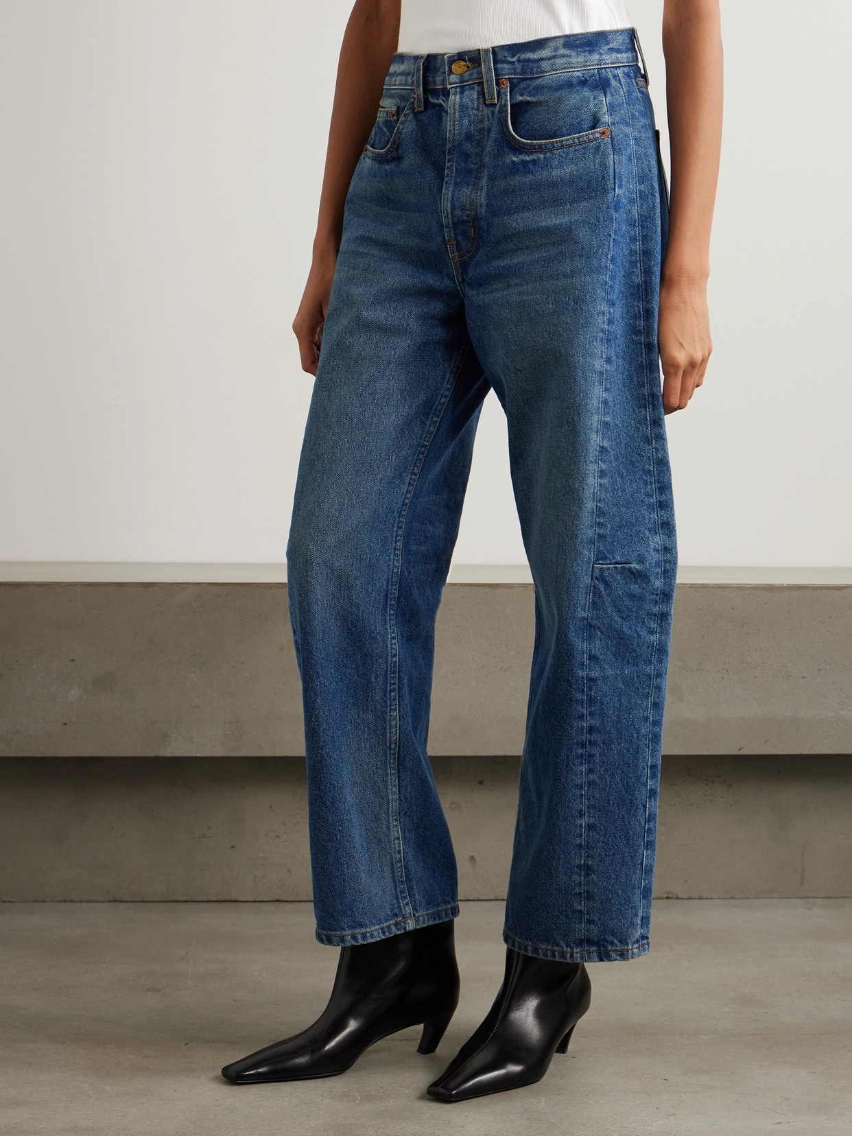 Lasso High-Rise Wide- Leg