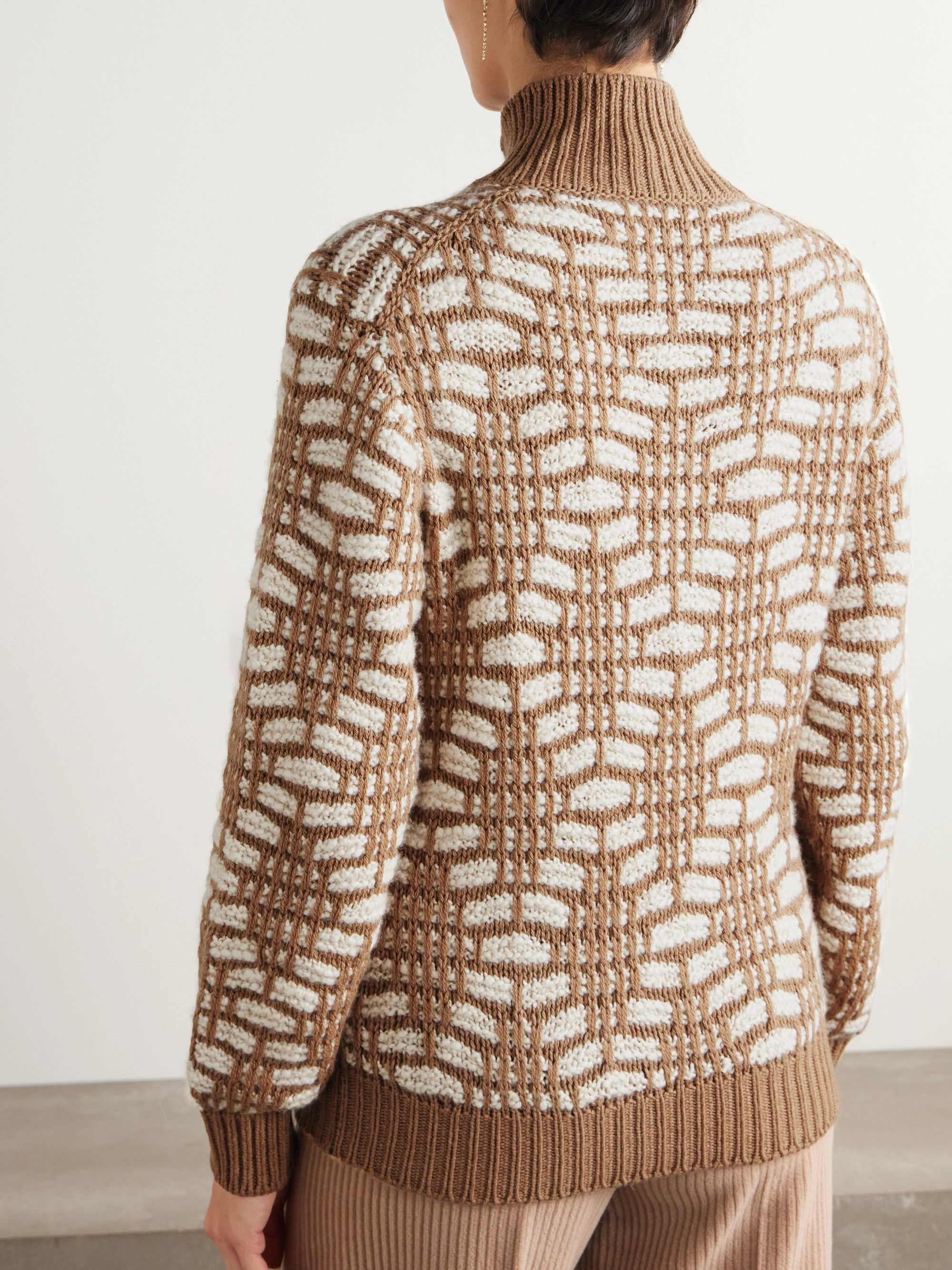Loro Piana Jacquard-knit camel hair sweater thumbnail