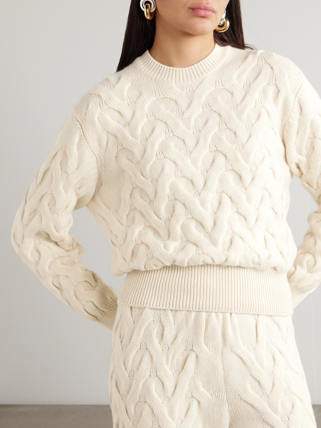 Loro Piana Cable-knit Cashmere Sweater In Cream