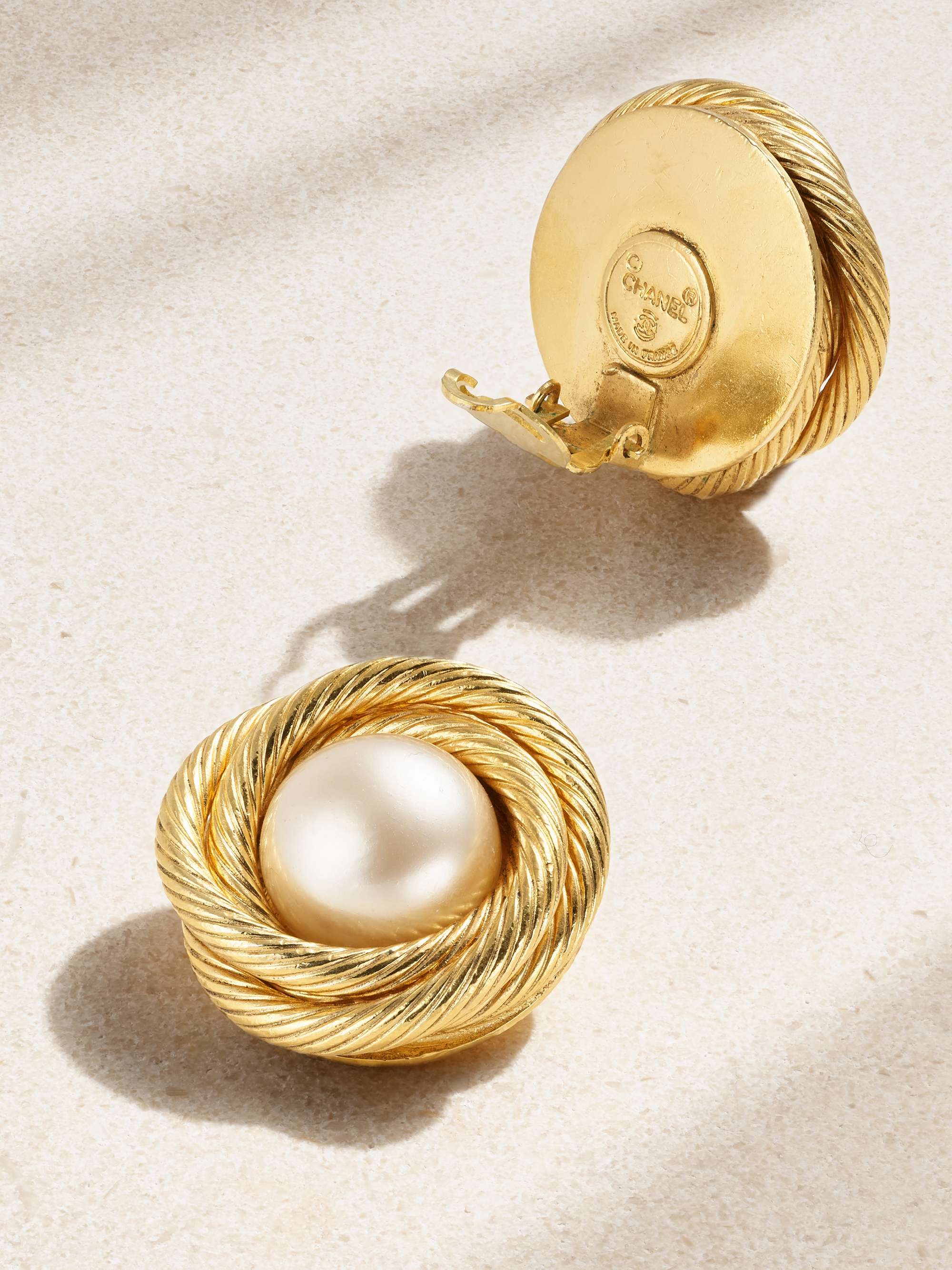 VINTAGE CHANEL 