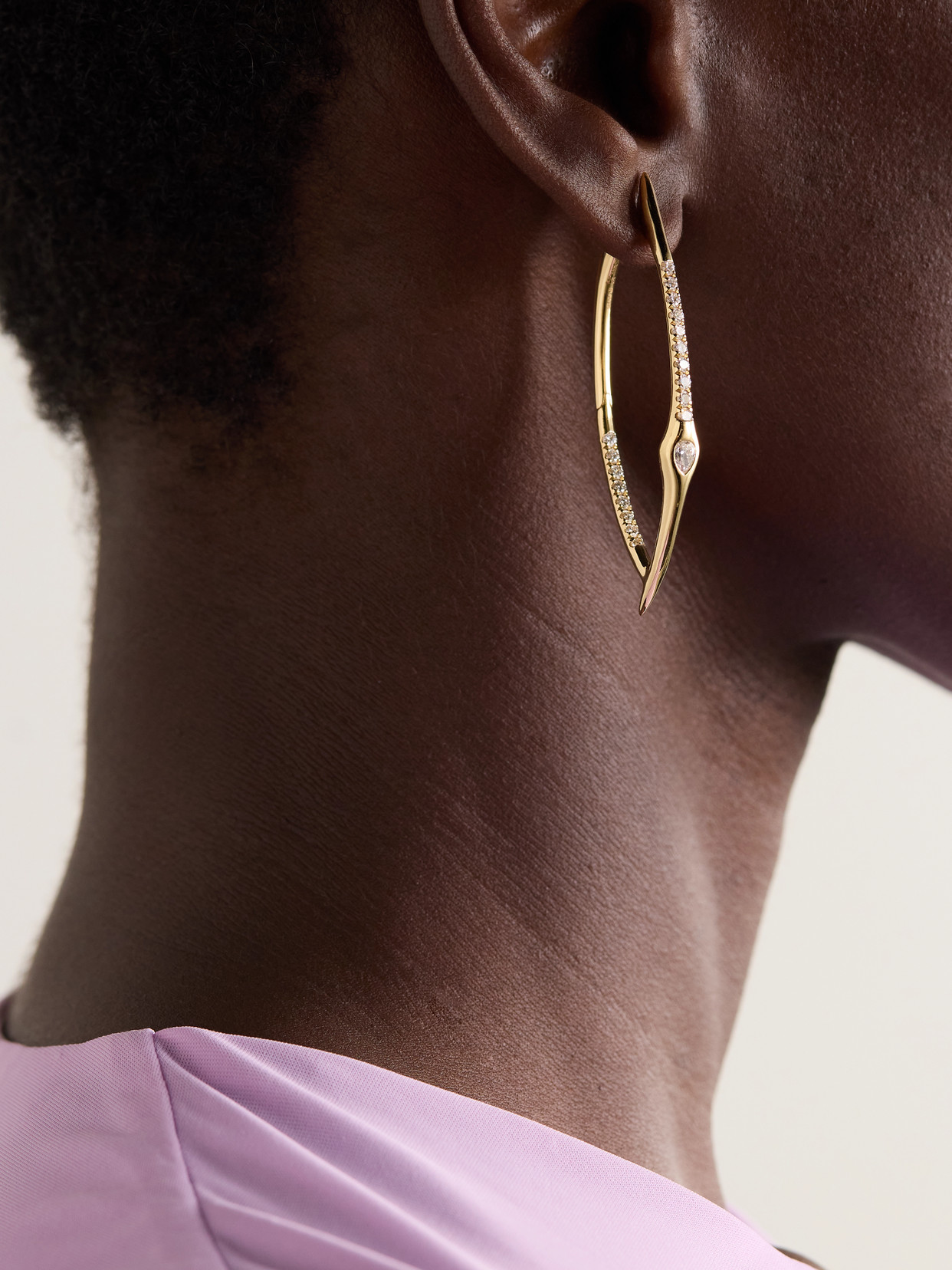 Uniform Object Axle 18-karat Gold Diamond Earrings In Gold