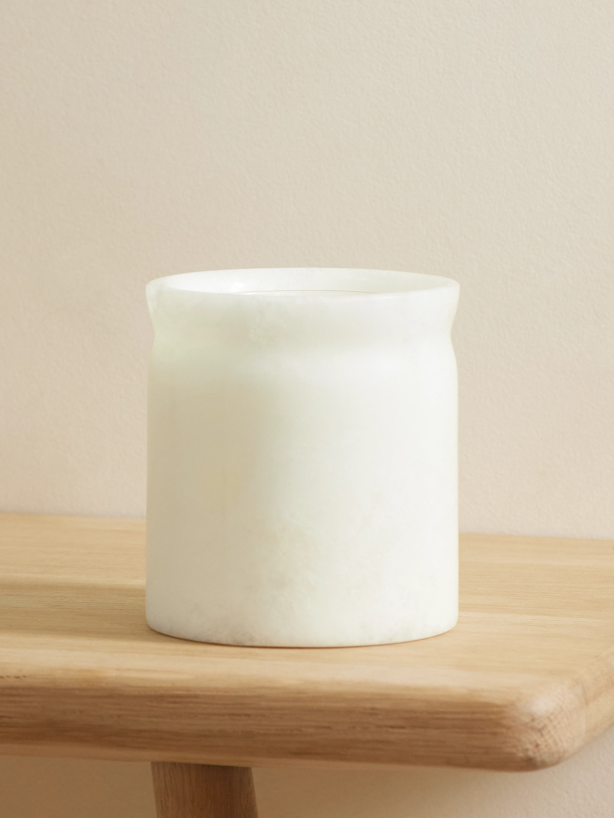 Soho Home - Bergamot And Mandarin Zest Alabaster Scented Candle, 250g - White