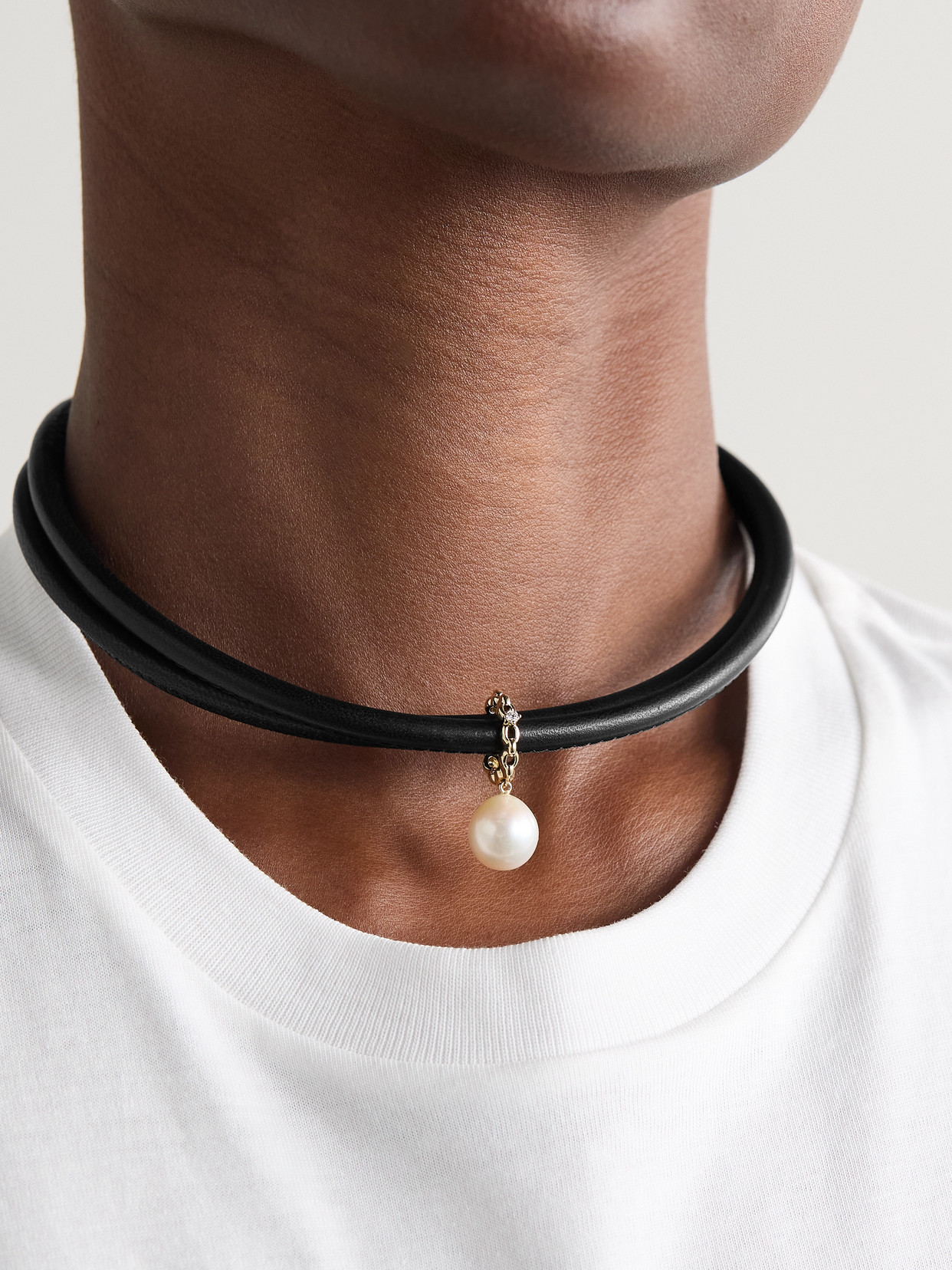 Mizuki Sea Of Beauty 14-karat Gold, Pearl, Diamond And Leather Choker In Unknown