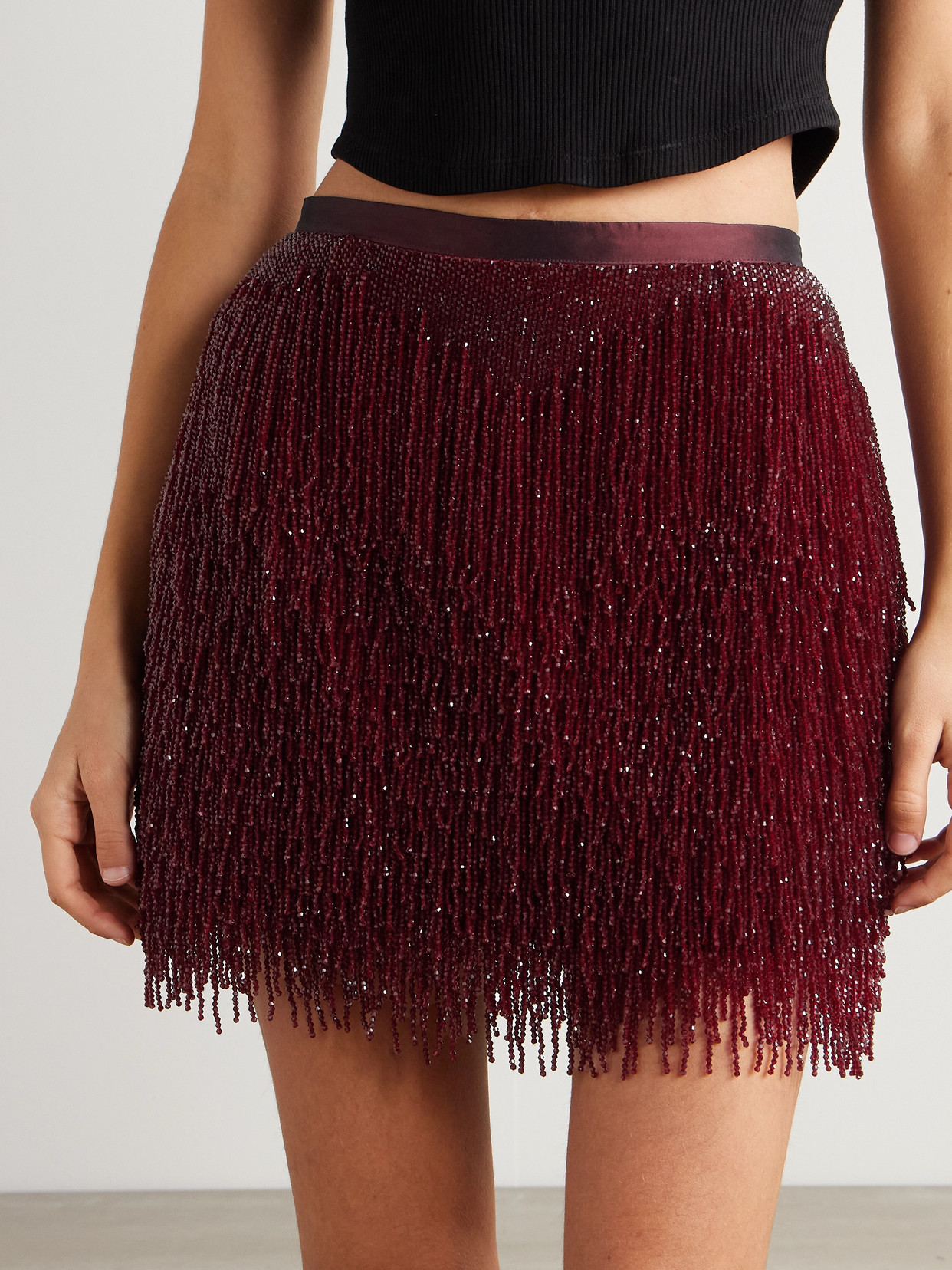 Wiederhoeft Fringed Beaded Silk-satin Mini Skirt In Red