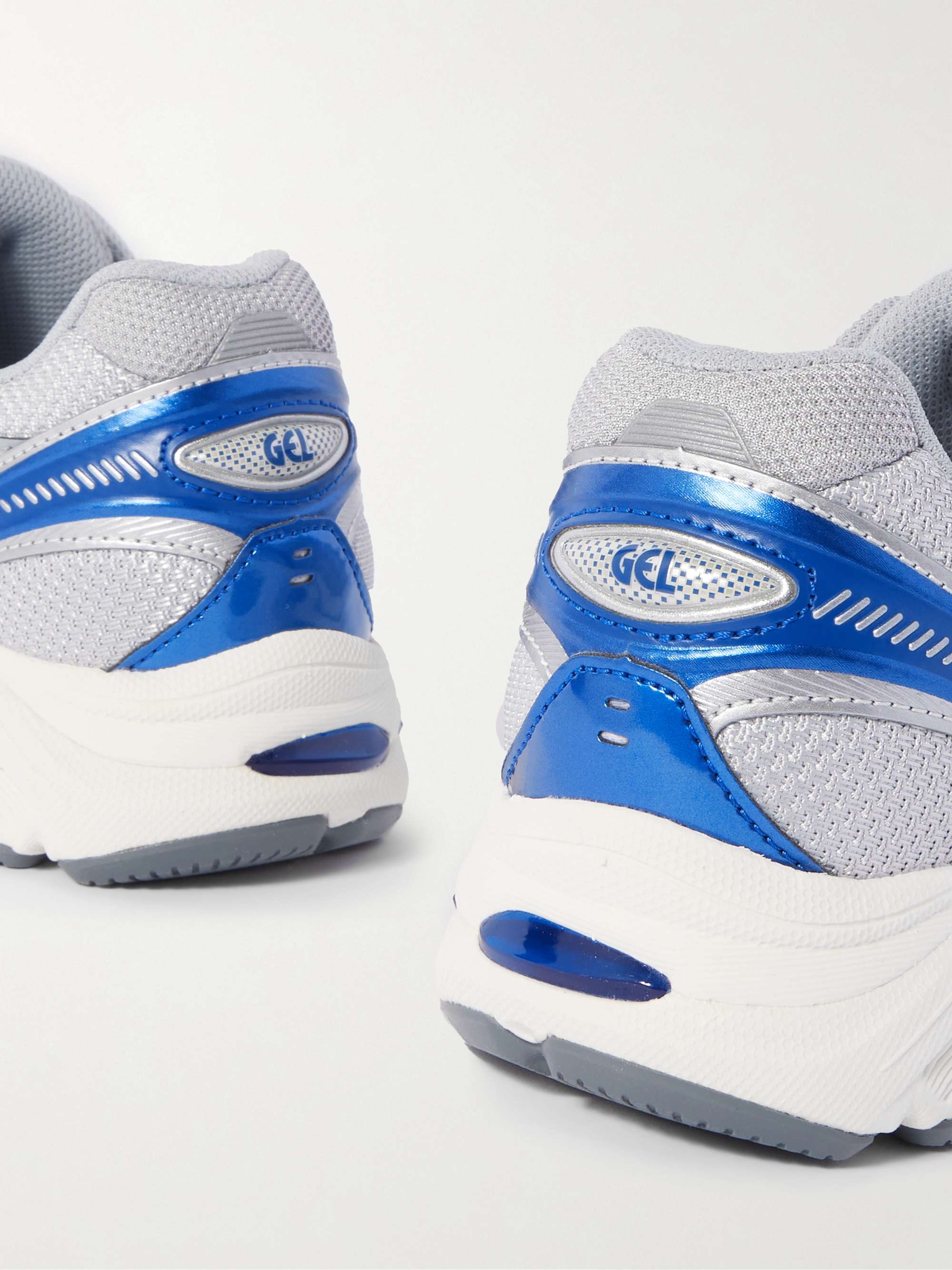ASICS 