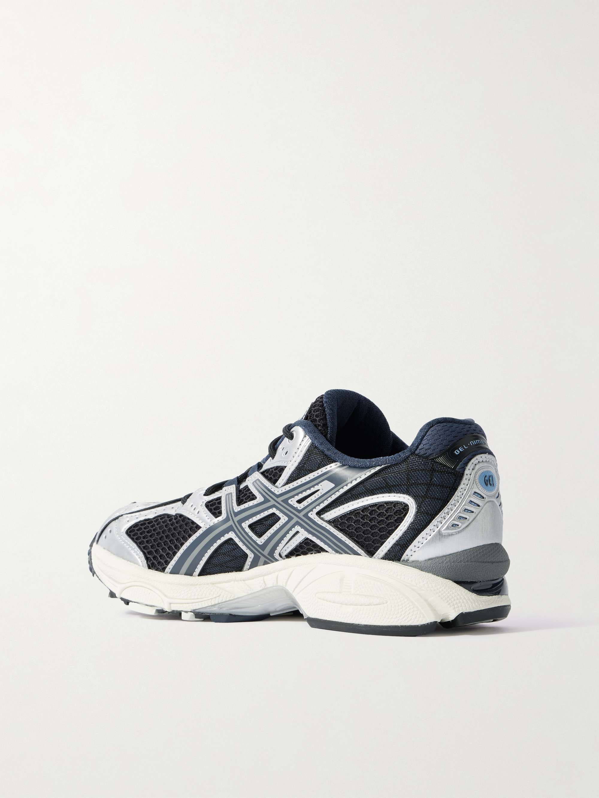 ASICS 