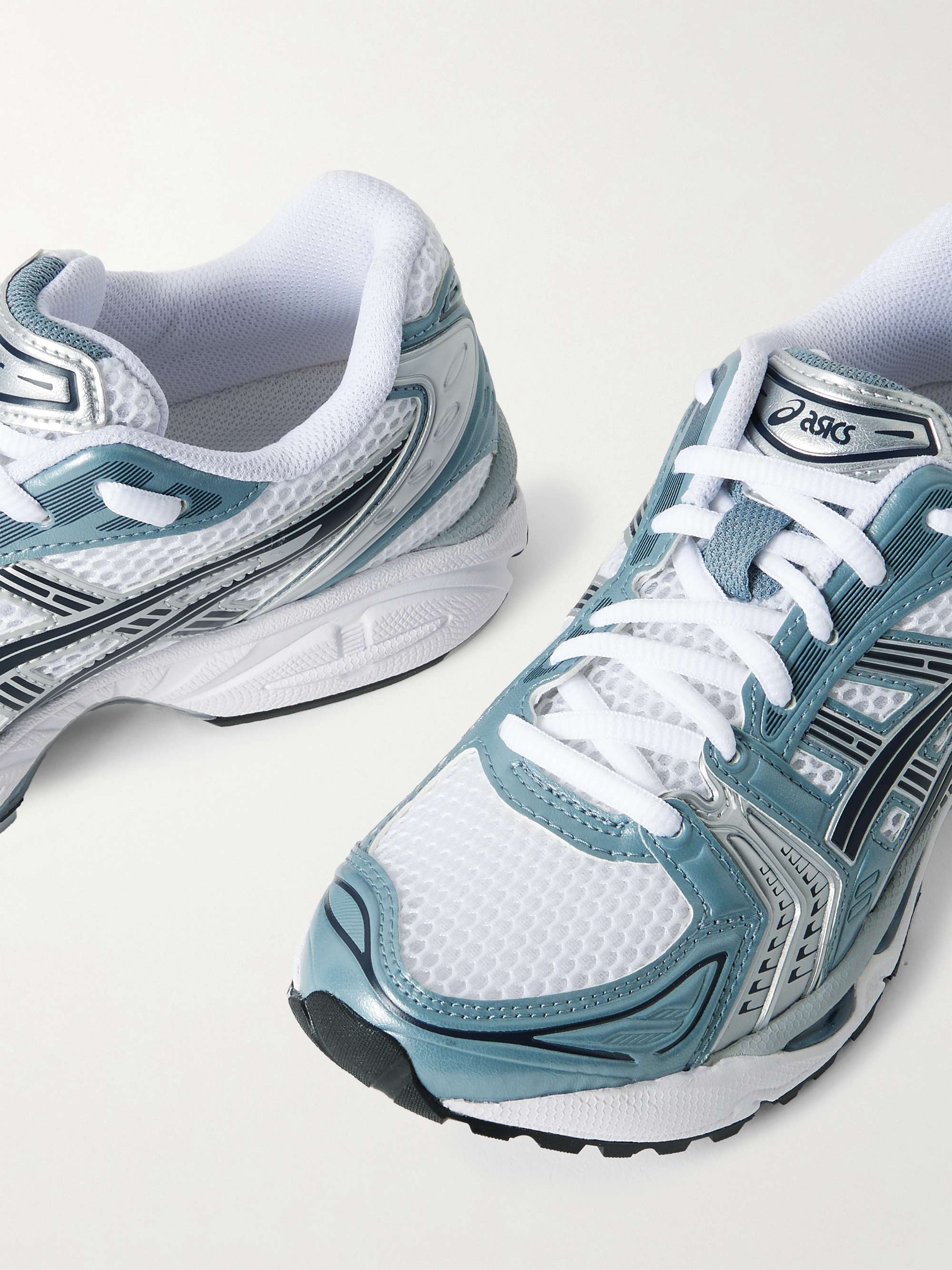 ASICS 