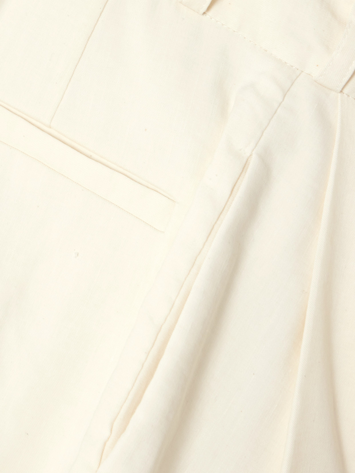 Tove Bella Pleated Linen-blend Shorts In Off-white