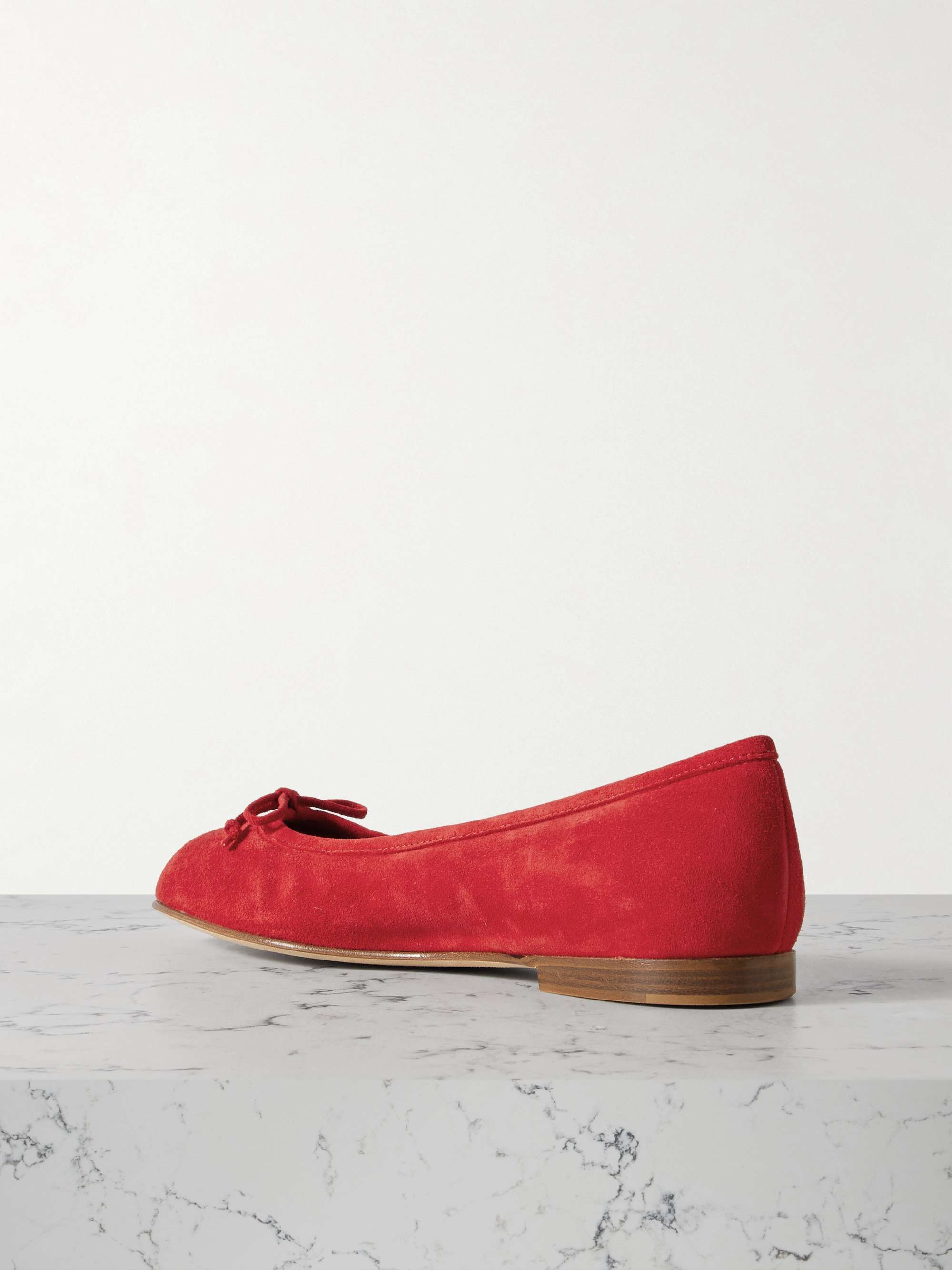 MANOLO BLAHNIK 
