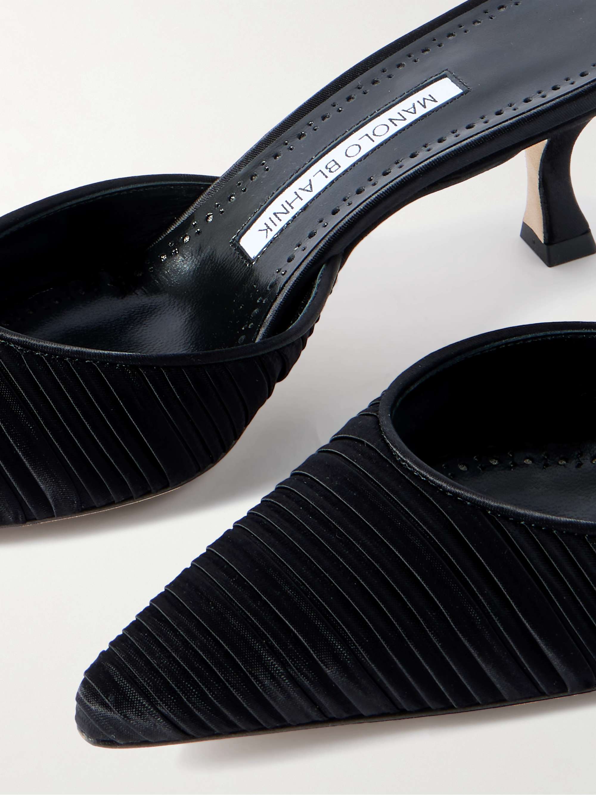 MANOLO BLAHNIK CAROLYEN MULE (suede)（Carolyne 50 leather-trimmed 