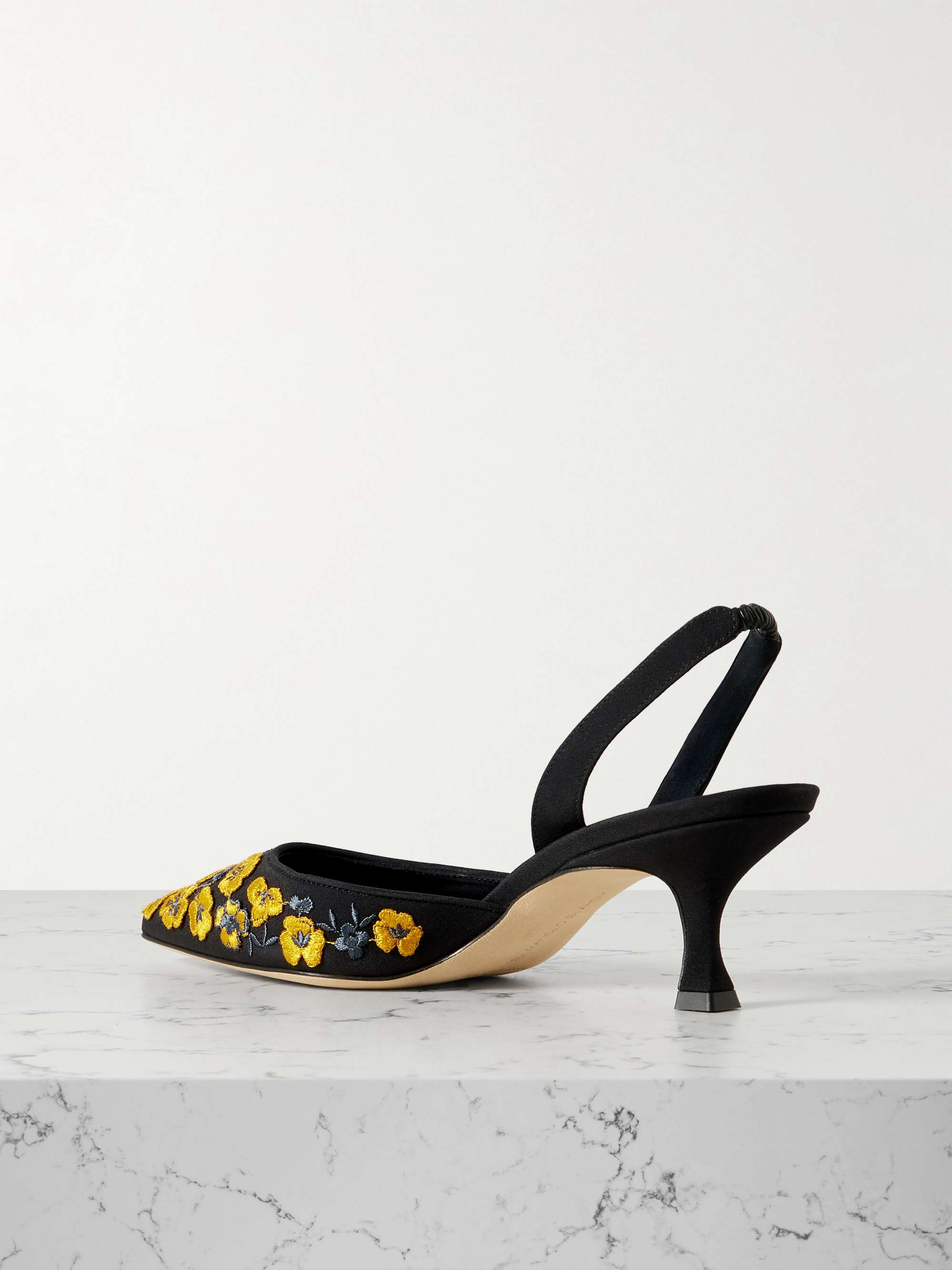 MANOLO BLAHNIK 
