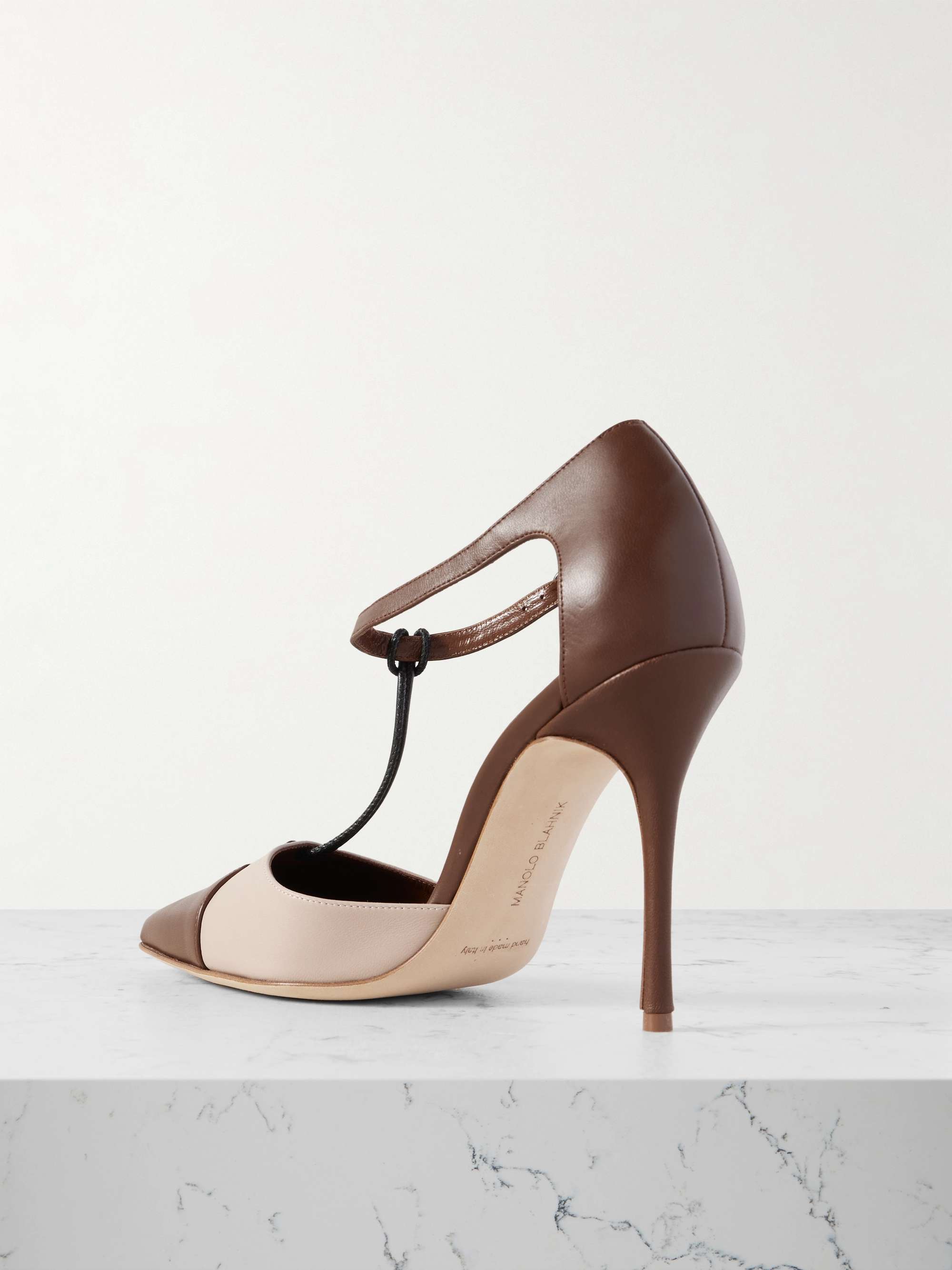 MANOLO BLAHNIK 