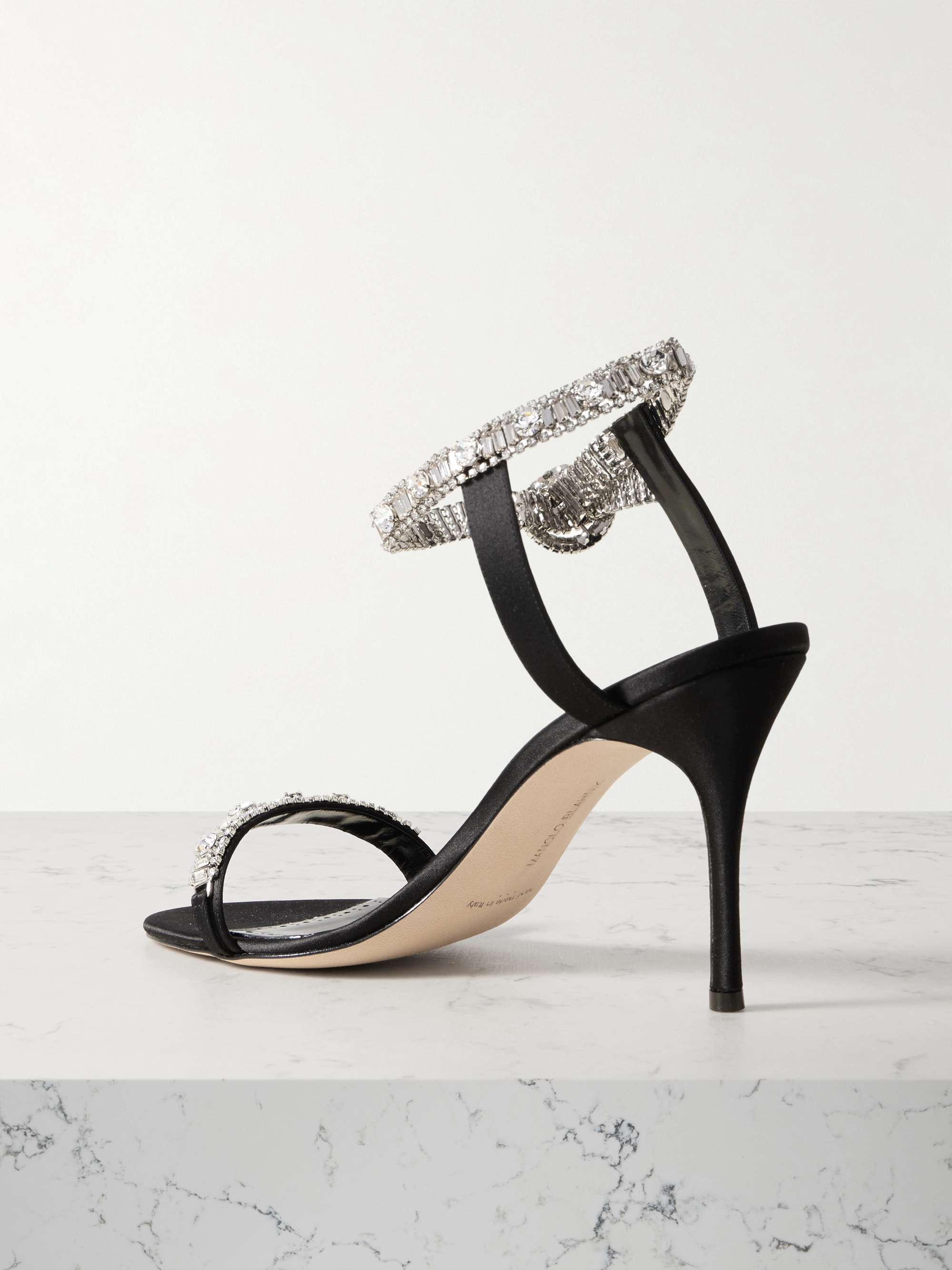 MANOLO BLAHNIK 