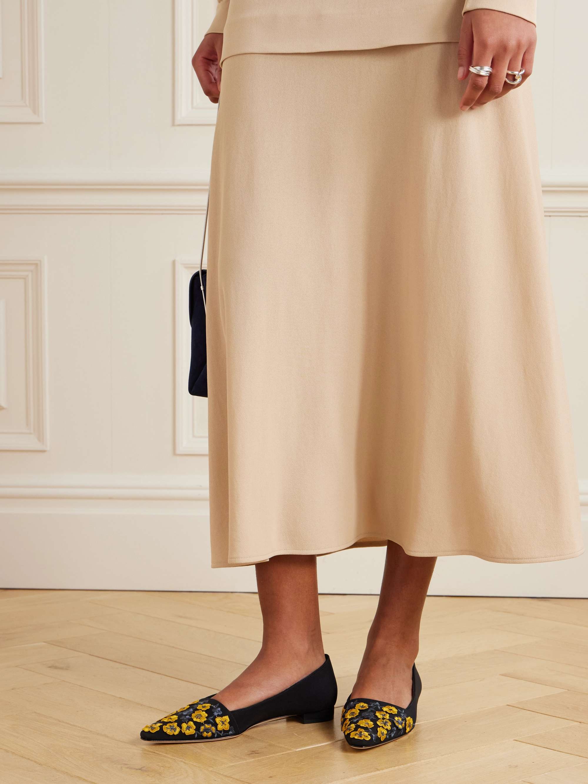 MANOLO BLAHNIK 