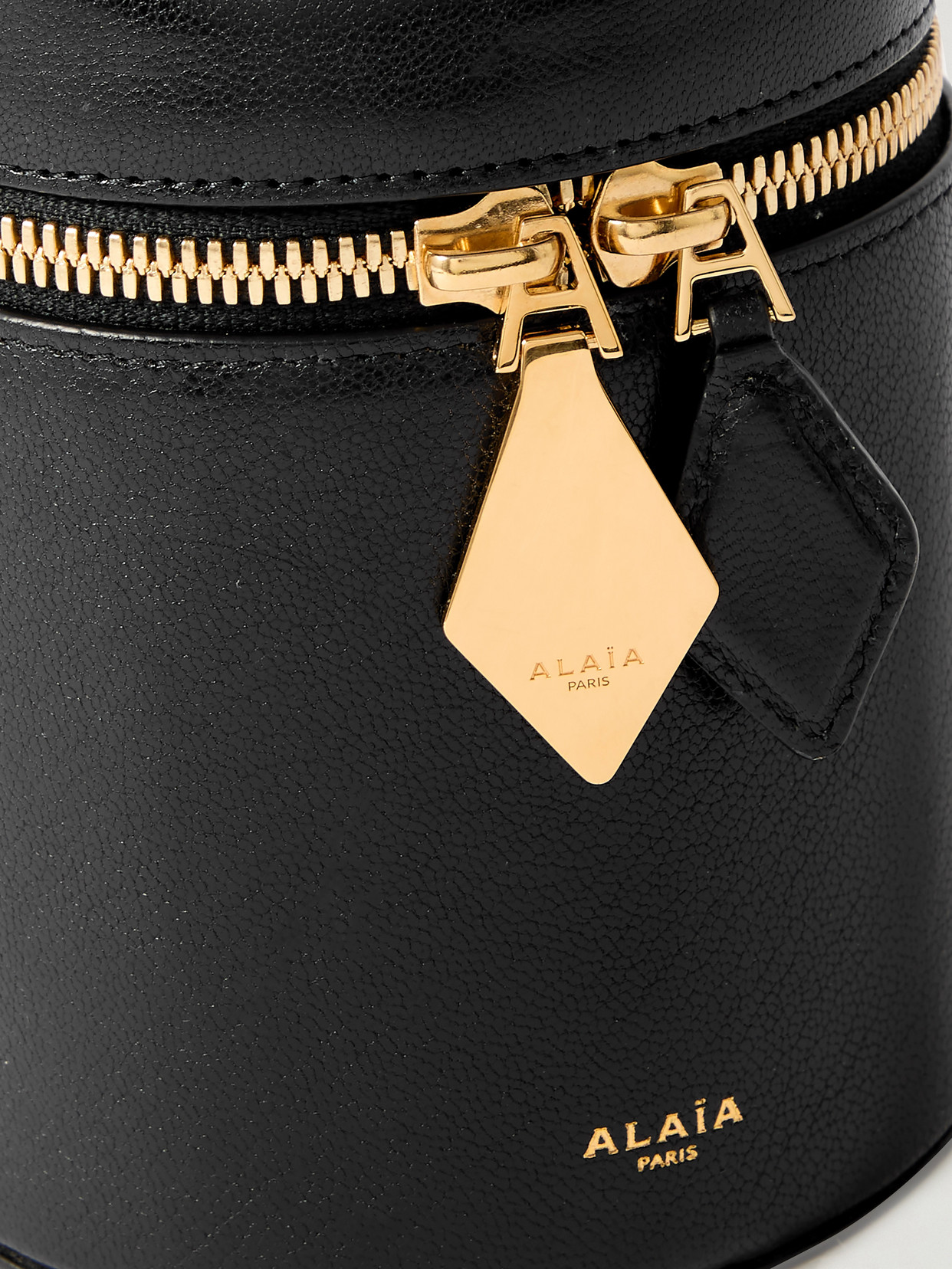 Alaïa Cylindre Vanity Small Leather Tote In Black