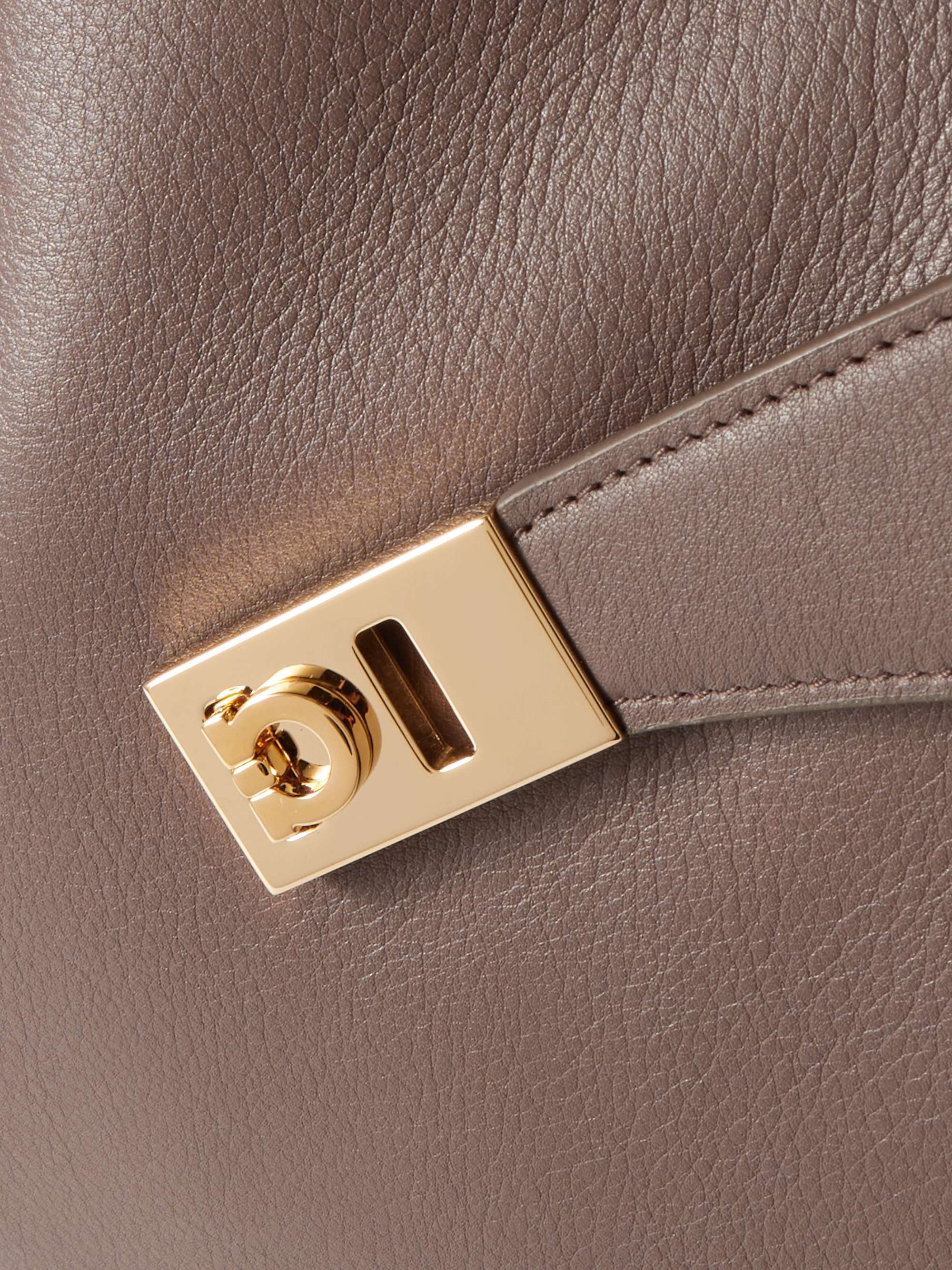FERRAGAMO 