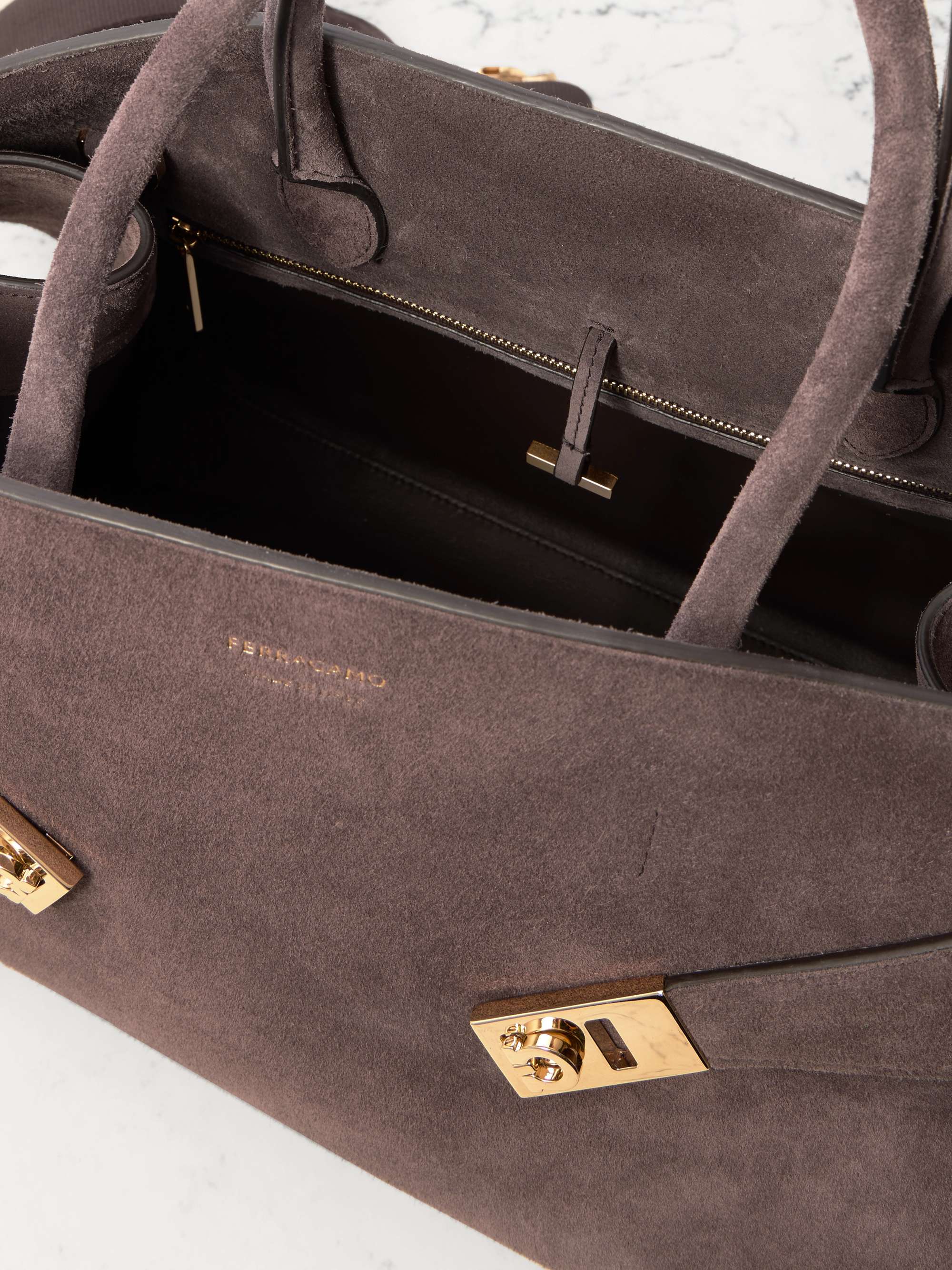 FERRAGAMO 