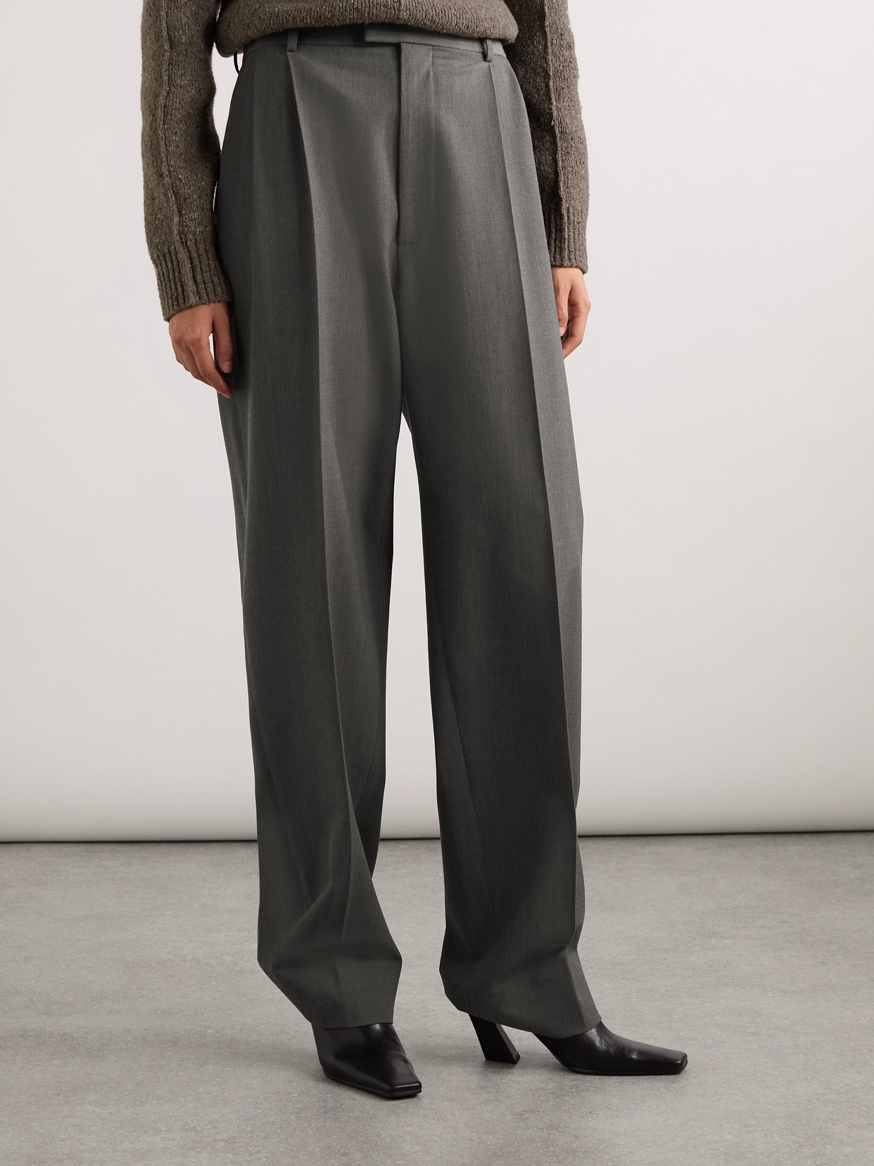 BOTTEGA VENETA PLEATED WOOL-BLEND STRAIGHT-LEG PANTS