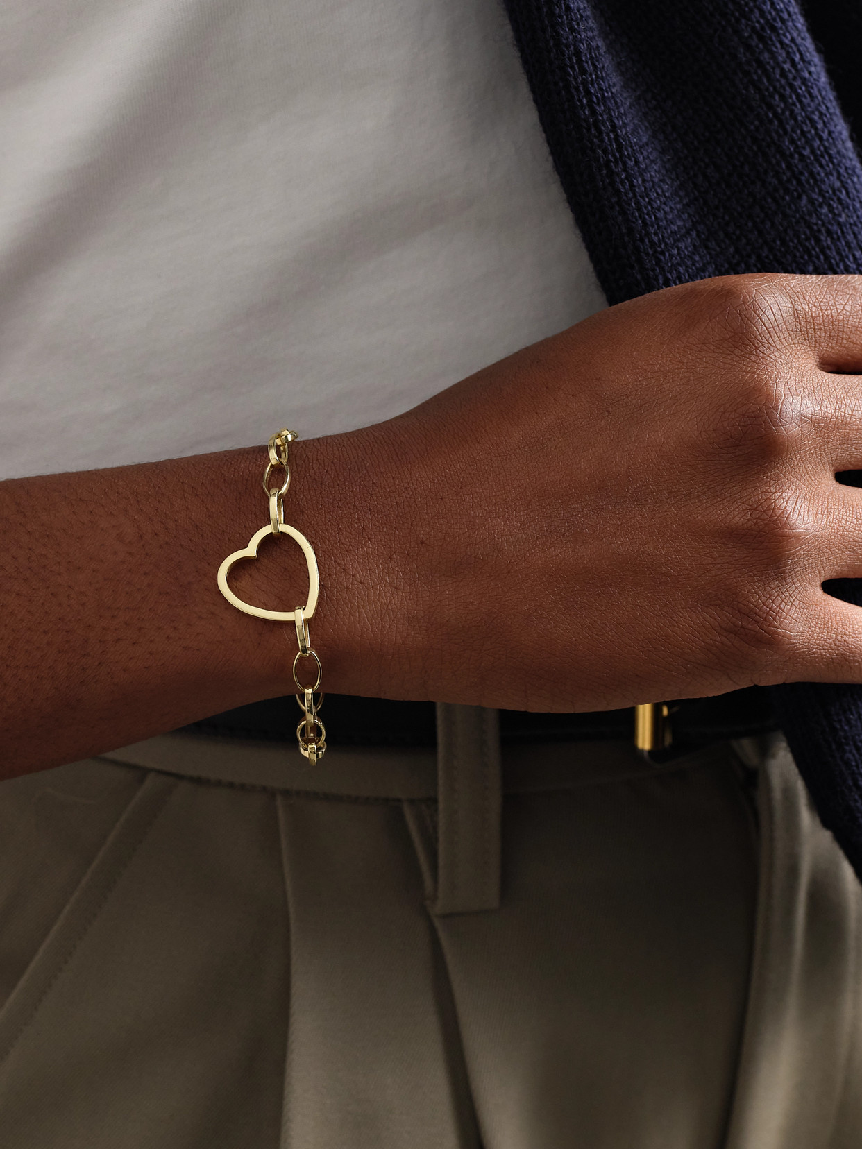 Jennifer Meyer Medium Edith Open Heart 18-karat Gold Bracelet In Gold