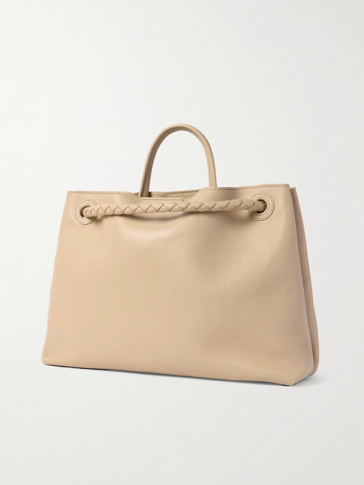 Bottega Veneta Andiamo Medium Leather Tote In Cream