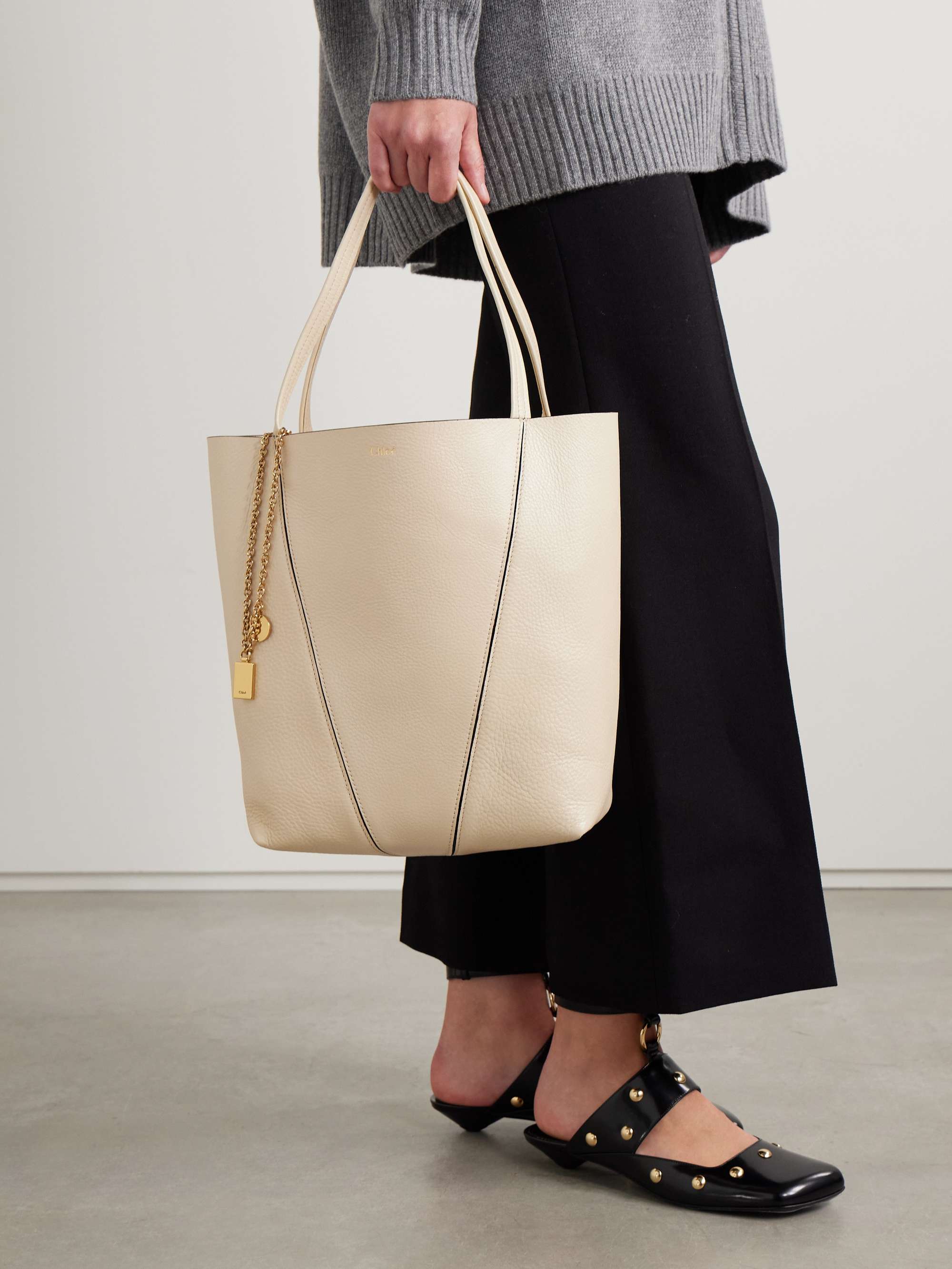CHLOÉ Spin テクスチャードレザー トートバッグ 装飾付き | NET
