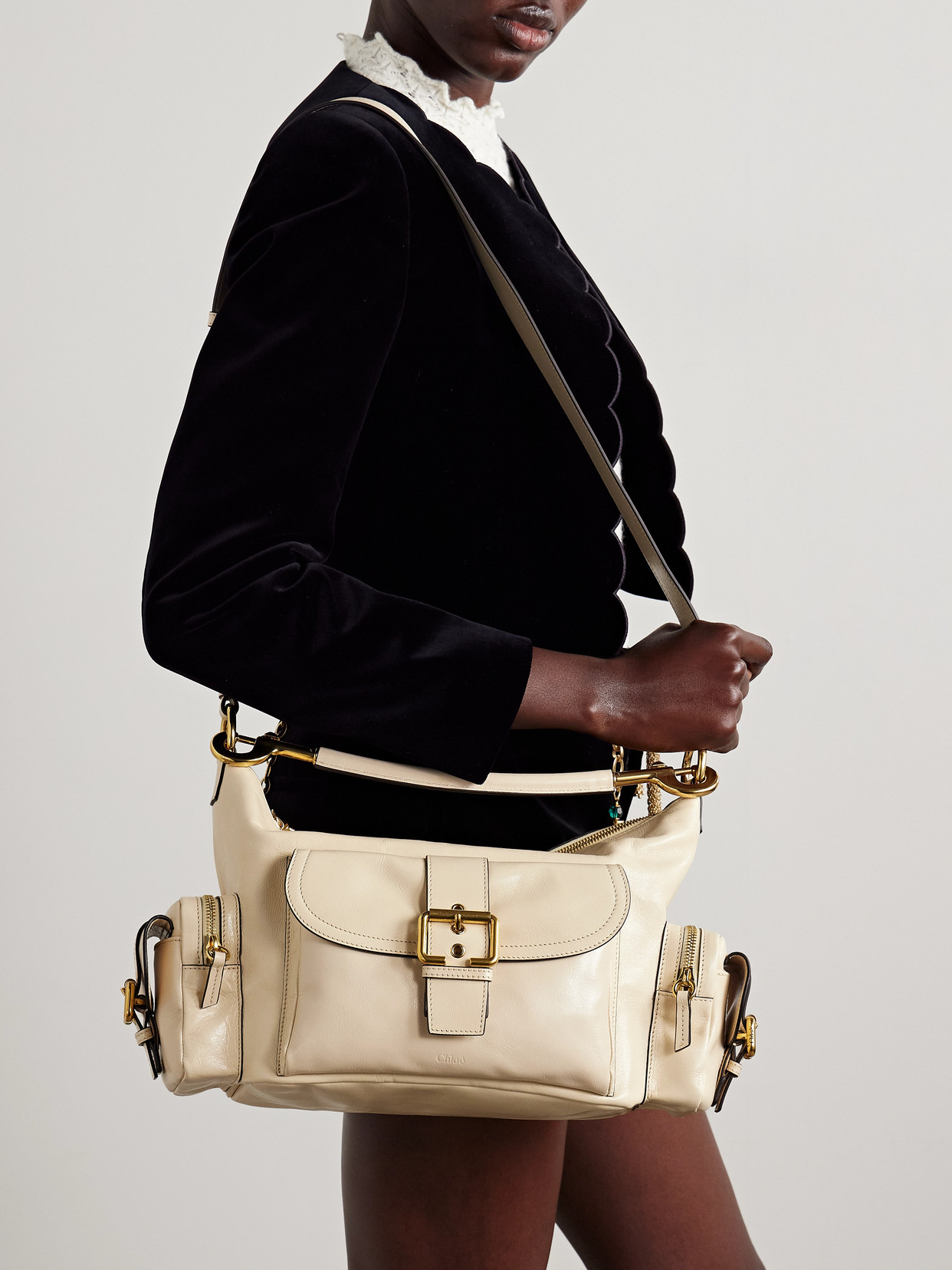 Chloé Camera Leather Shoulder Bag In Neutrals