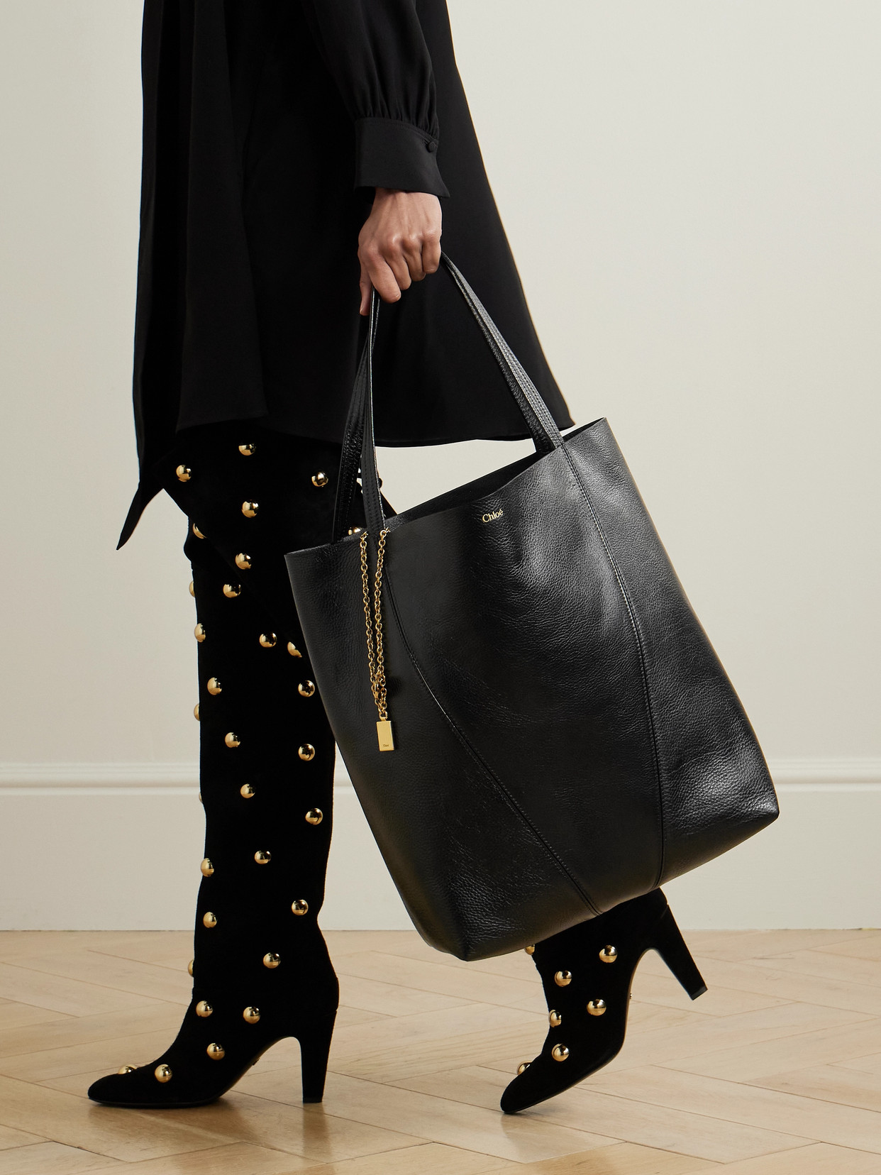 Chloé Spin Embellished Paneled Textured-leather Tote In Black