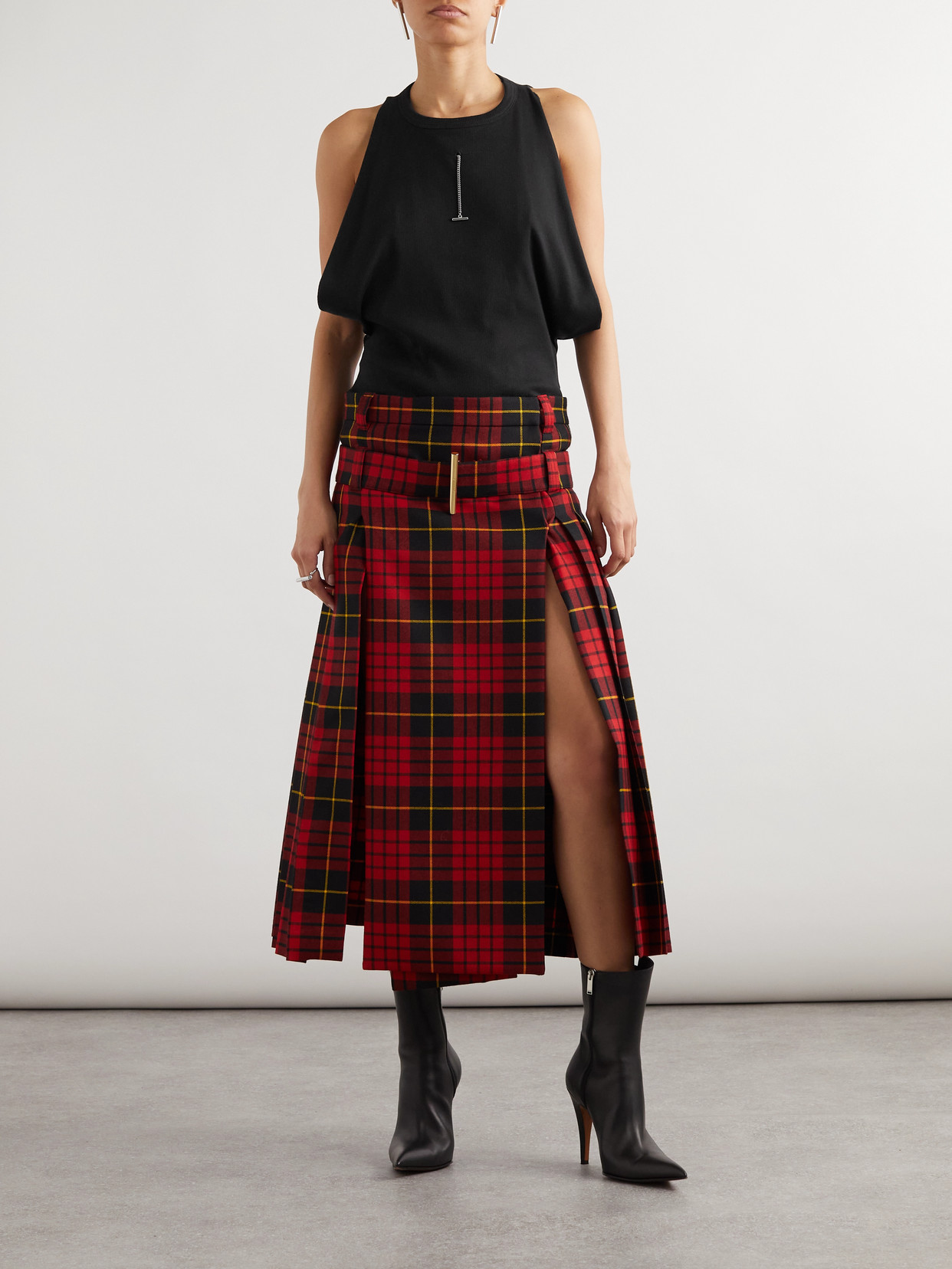 Alexander Mcqueen Women's Ribbed Tank Top In Black