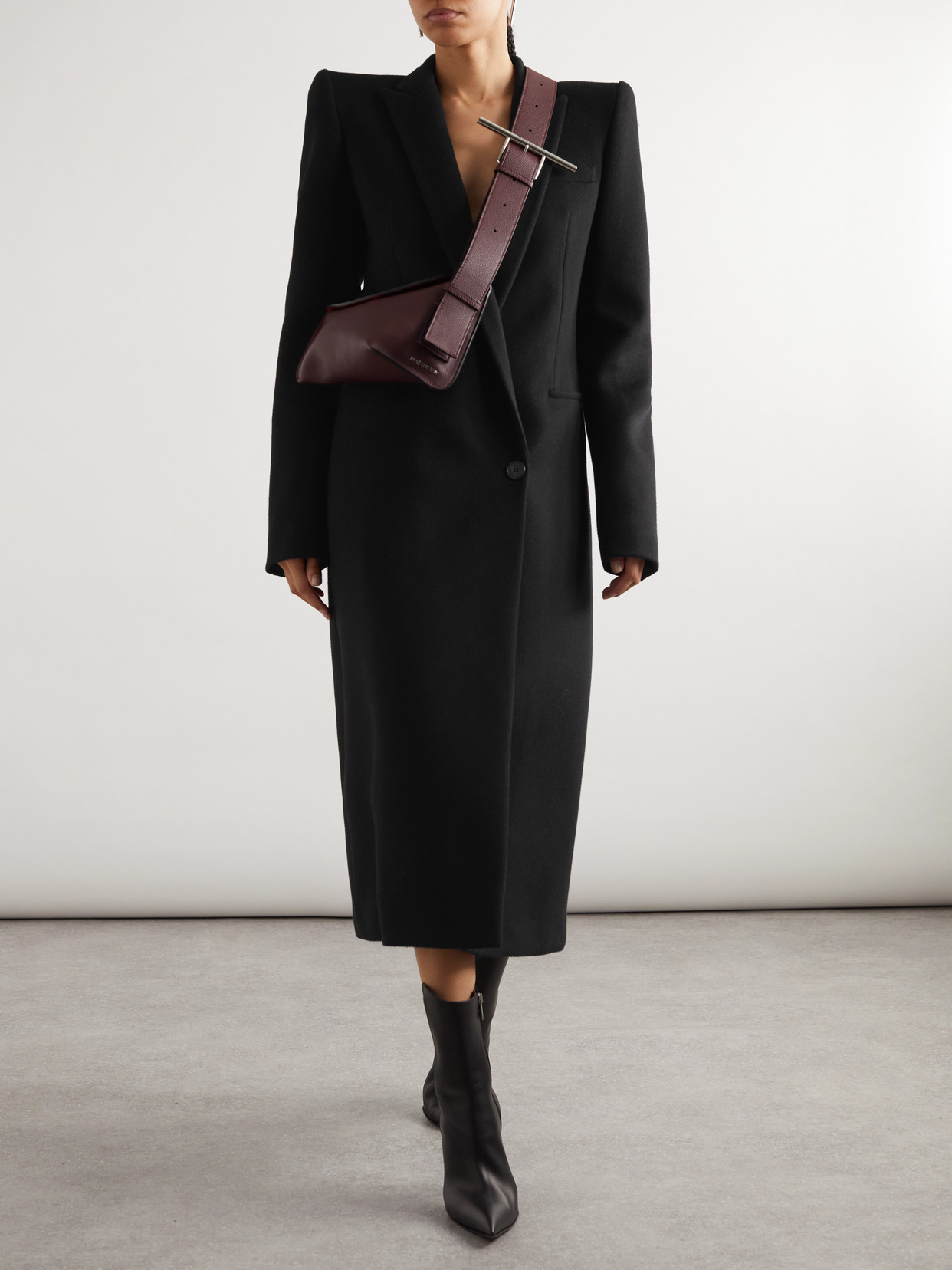 Alexander Mcqueen Wool And Cashmere-blend Coat In Black