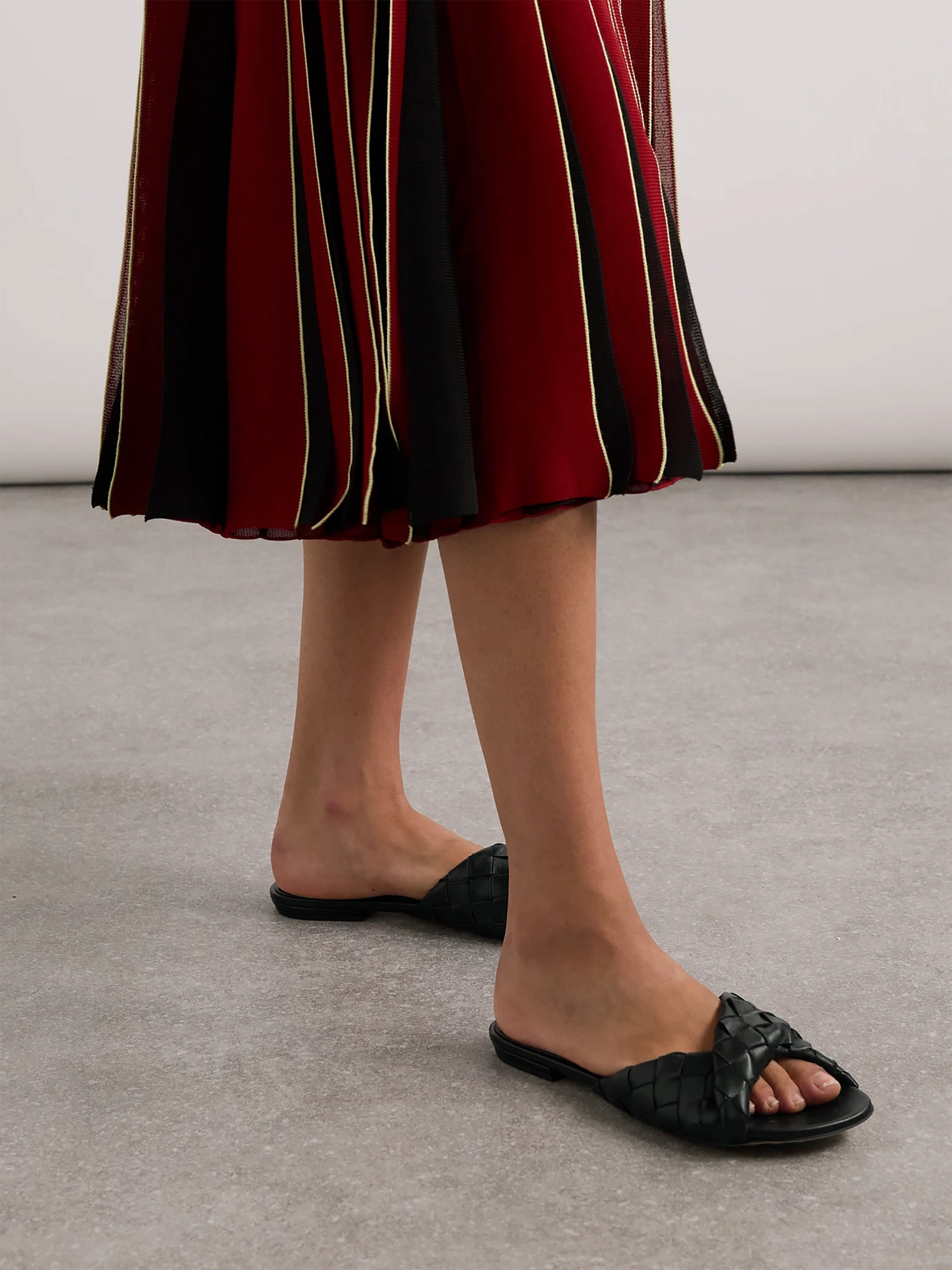 Bottega Veneta Lambskin Intrecciato Blink Mules In Black