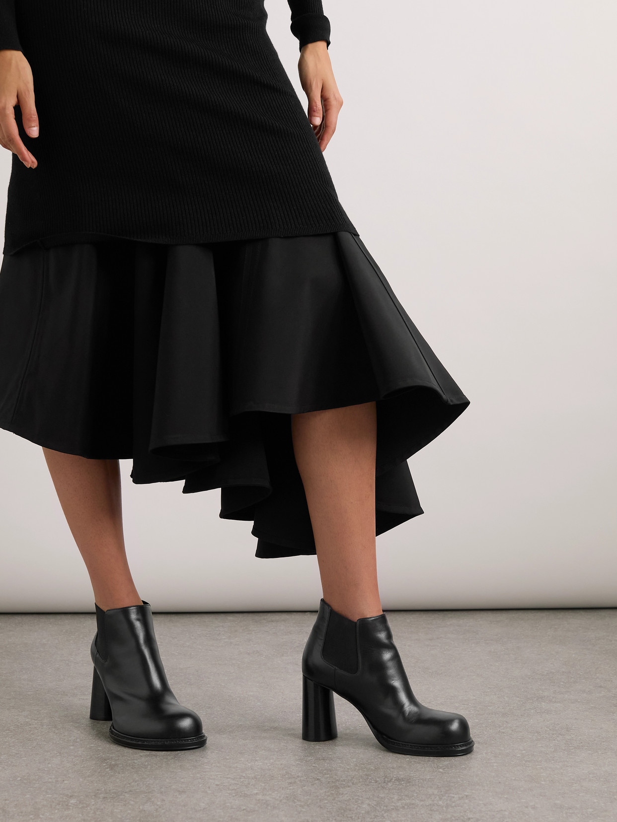 Bottega Veneta 80mm Cliff Chelsea Ankle Boots In Black