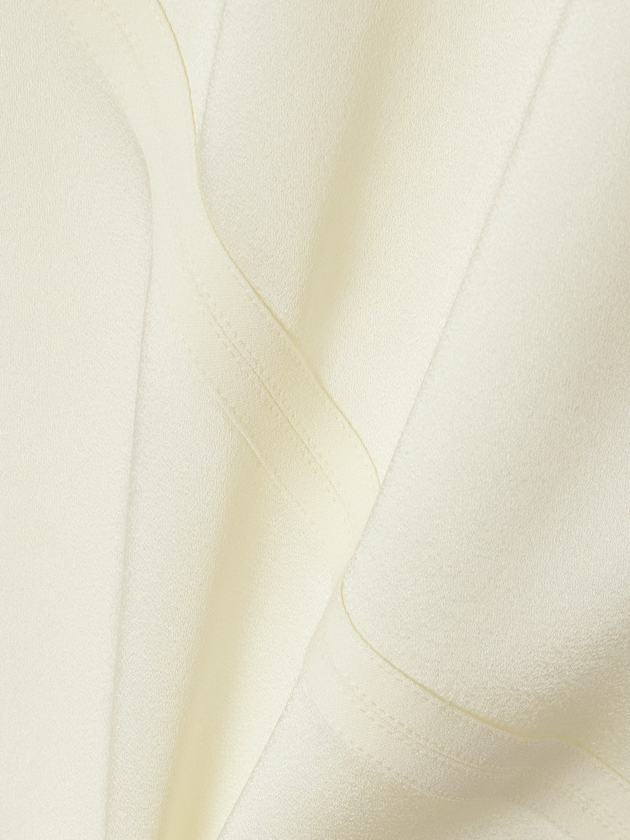 Asymmetric Knotted Top