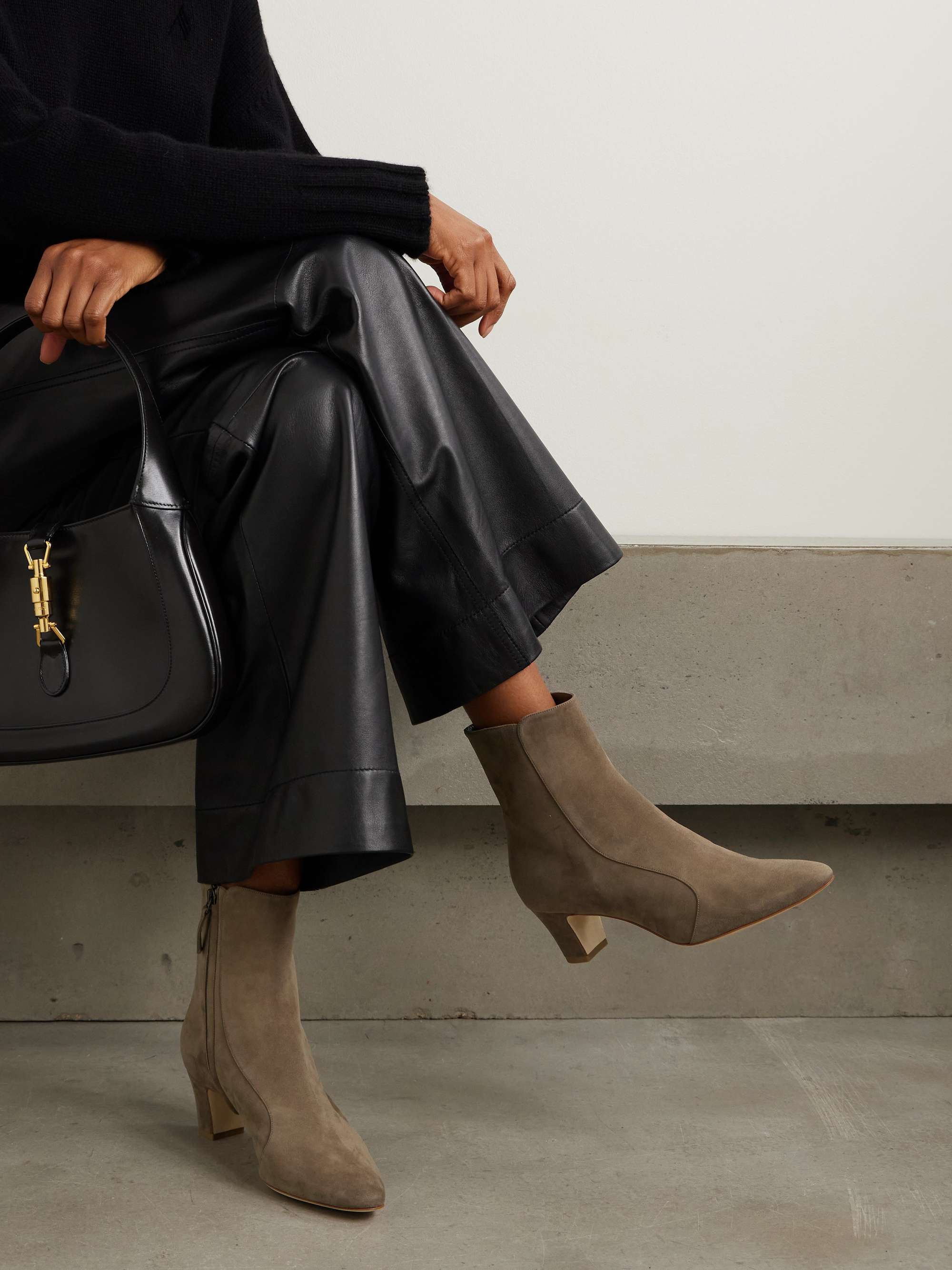 MANOLO BLAHNIK Myconia 50 绒面革踝靴
