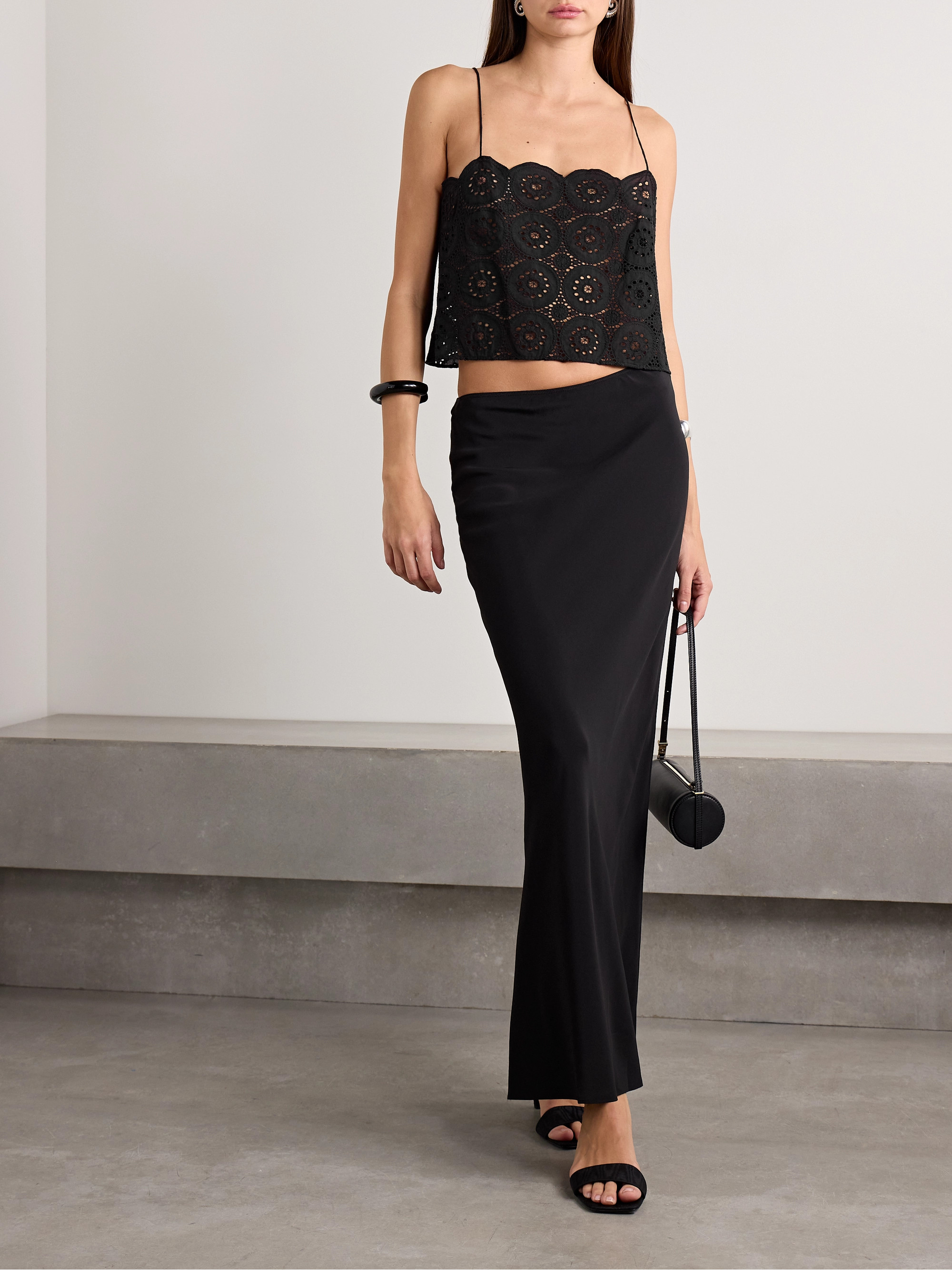 Matteau Cropped scalloped broderie anglaise cotton top