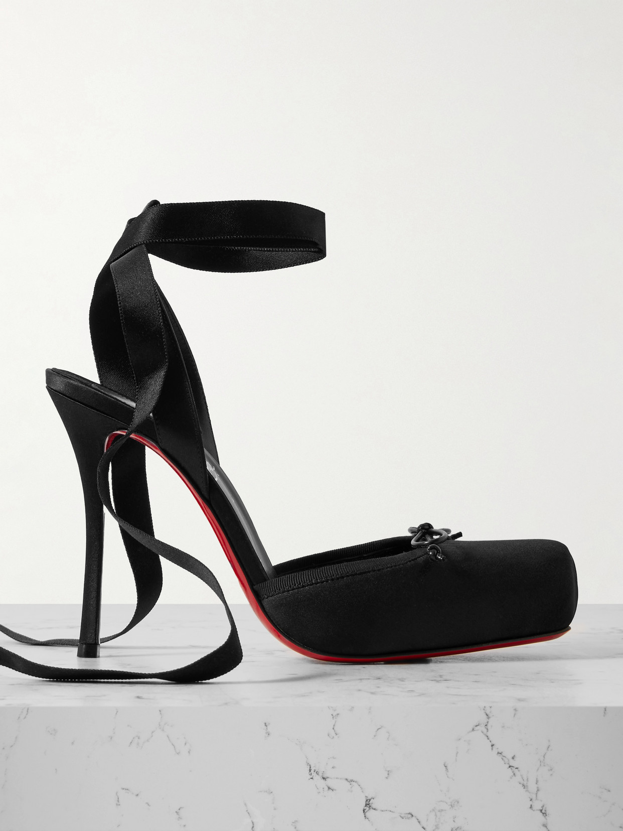 Christian Louboutin Cassia 100 Bow-detailed Grosgrain-trimmed Satin-crepe Pumps In Black