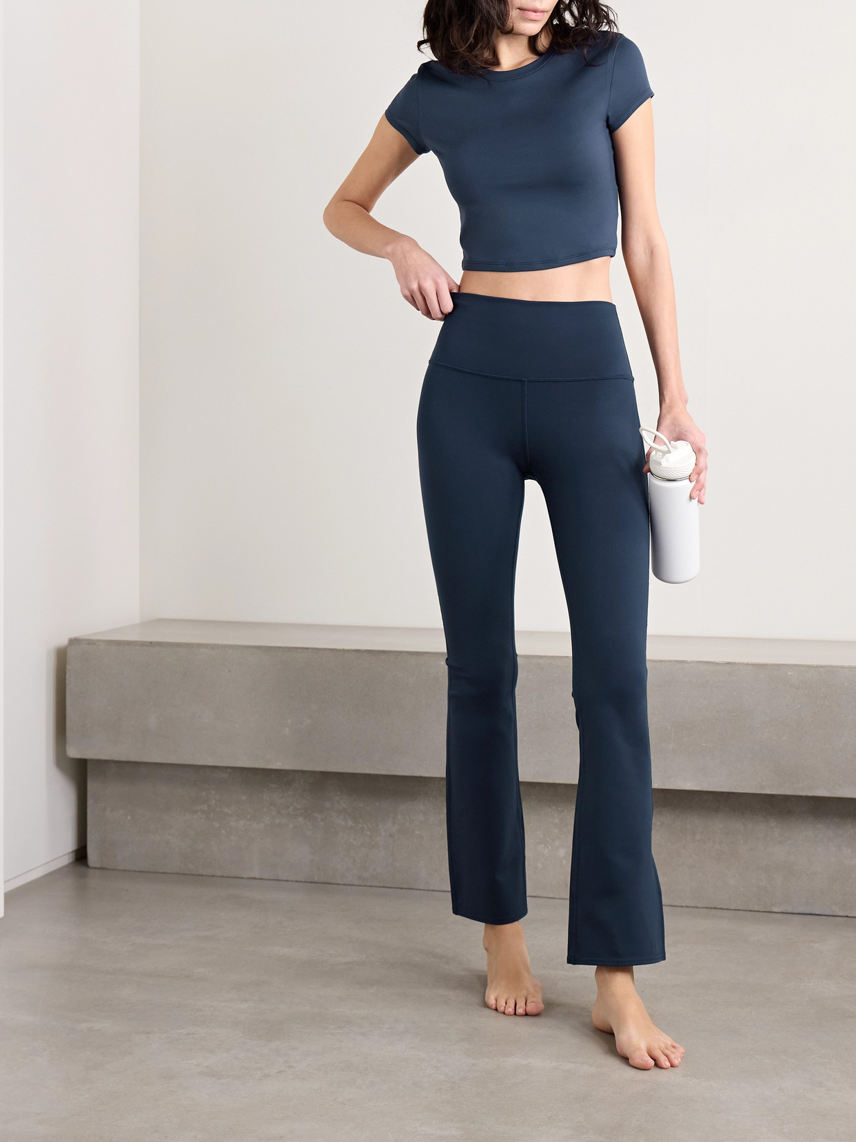 Alo Yoga Airbrush Flared Leggings In Blue