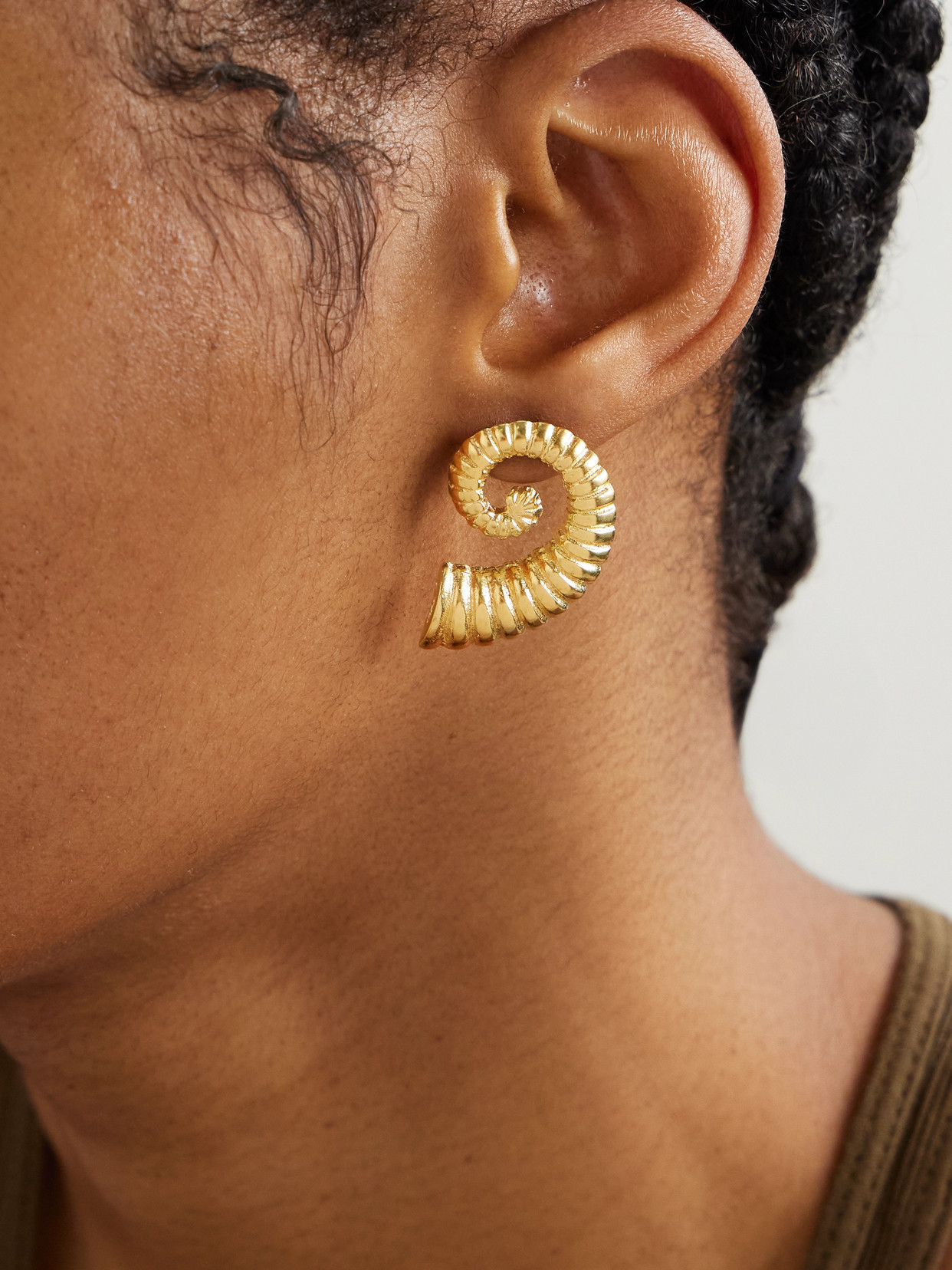 Ysso 1989 Gold-plated Earrings In Gold