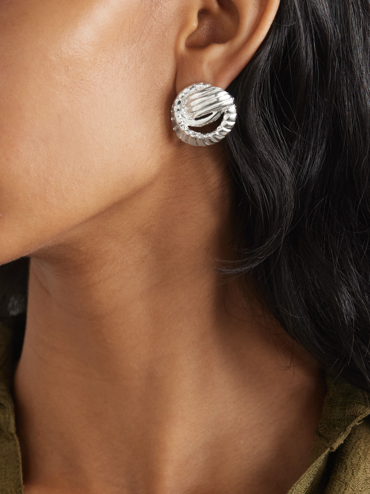 Ysso Nike Sterling Silver Earrings In Silver