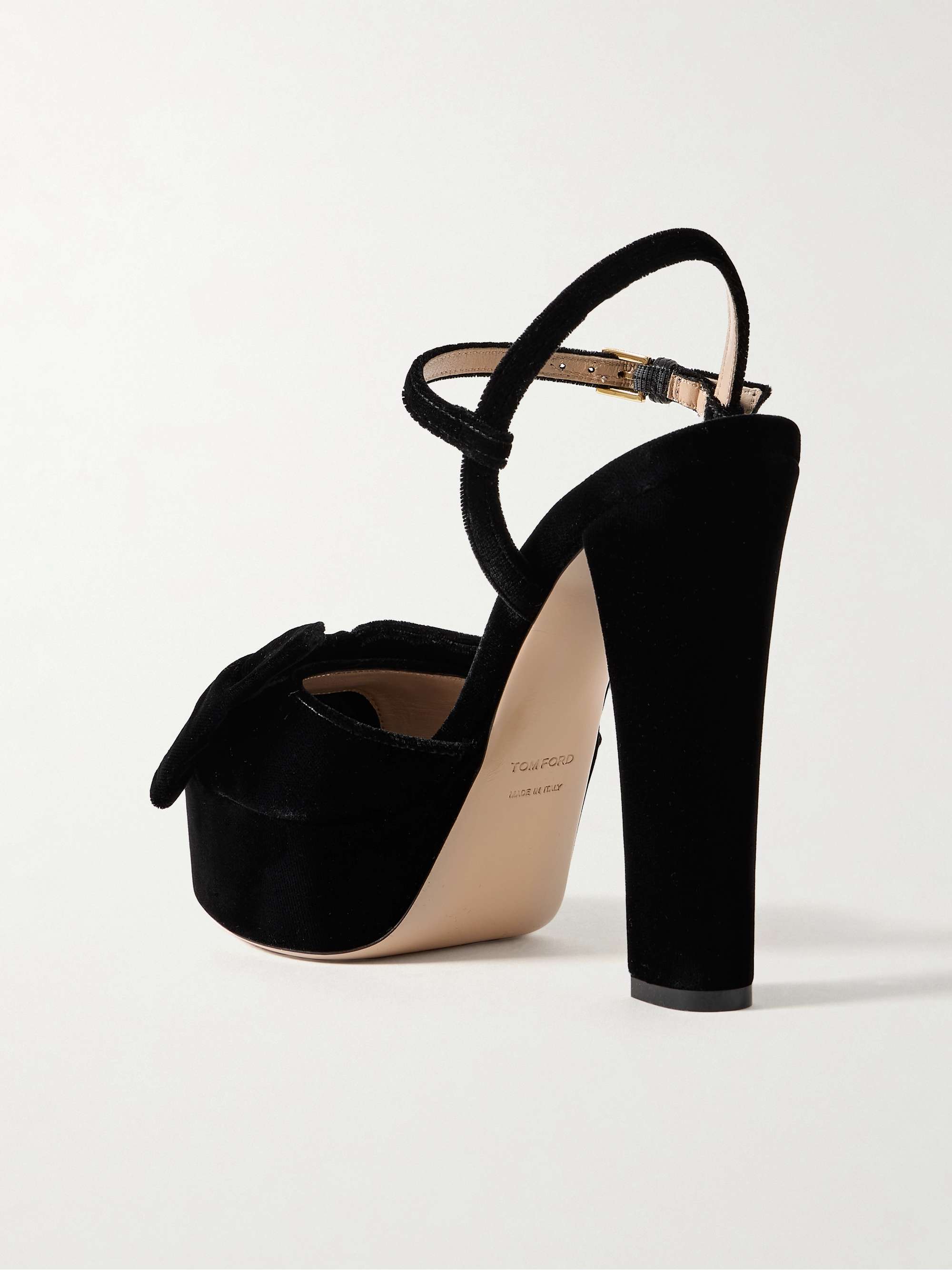 TOM FORD 