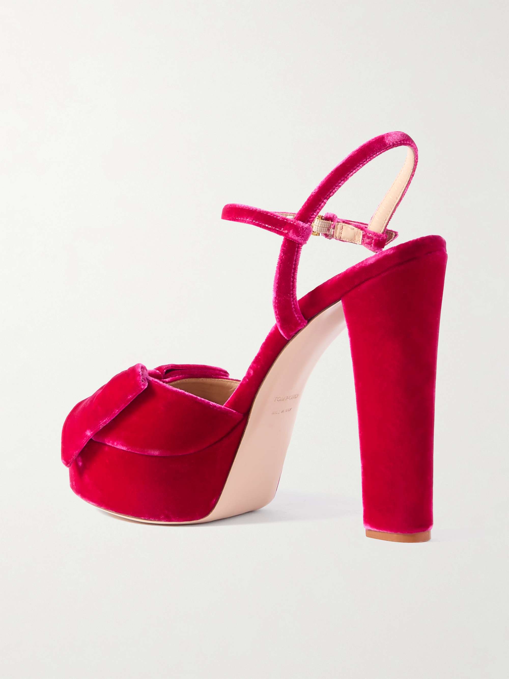 TOM FORD 