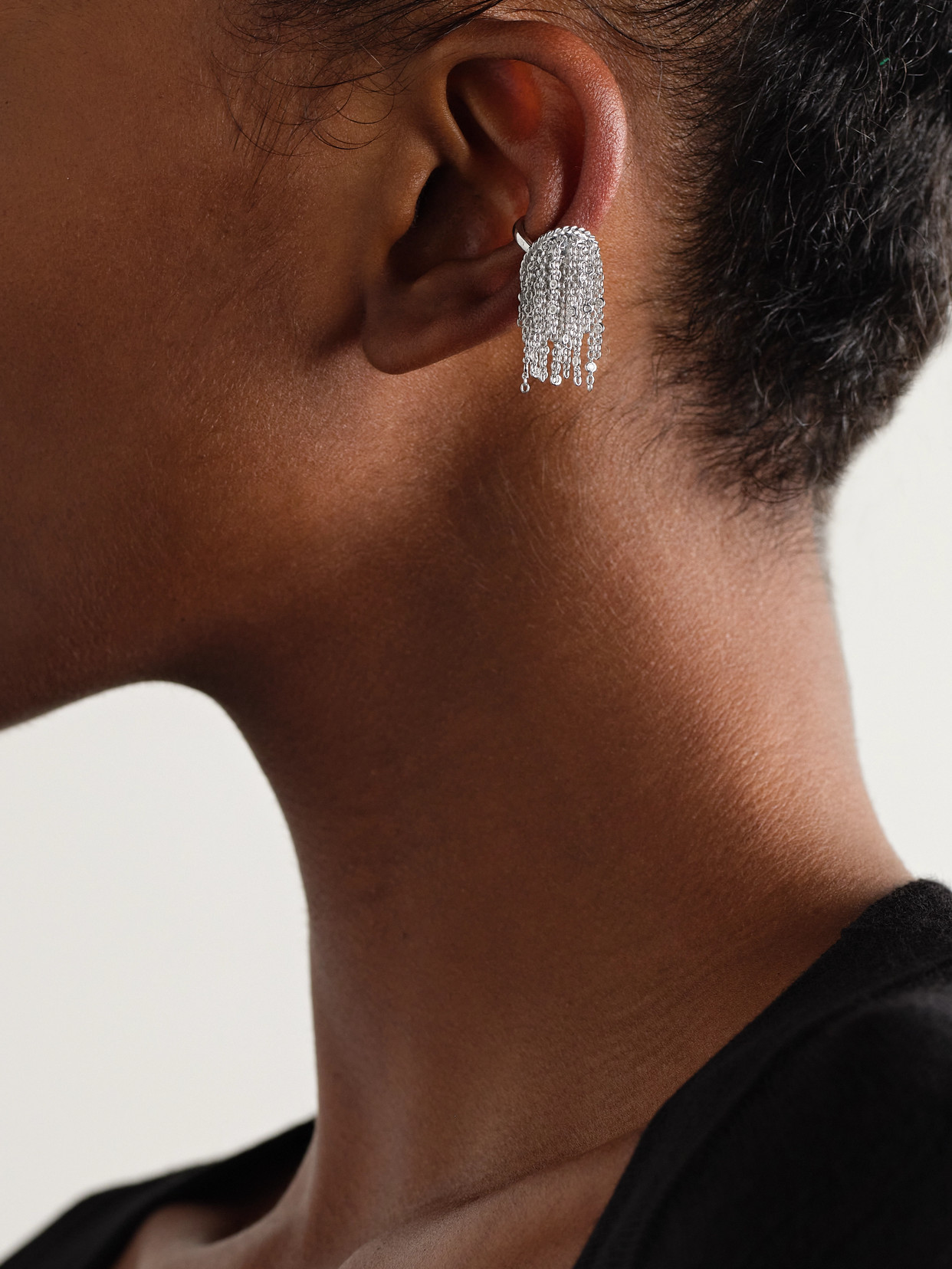 Yvonne Léon 18-karat White Gold Diamond Single Ear Cuff In Silver