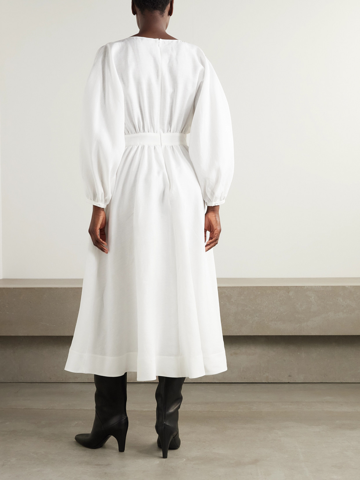 Gabriela Hearst Ahmose Maxi Dress In White Aloe Linen In White