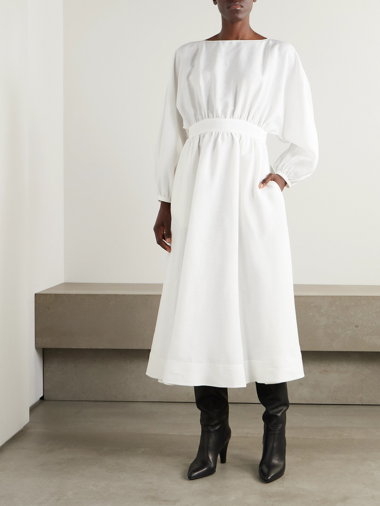 Gabriela Hearst Ahmose Maxi Dress In White Aloe Linen In White